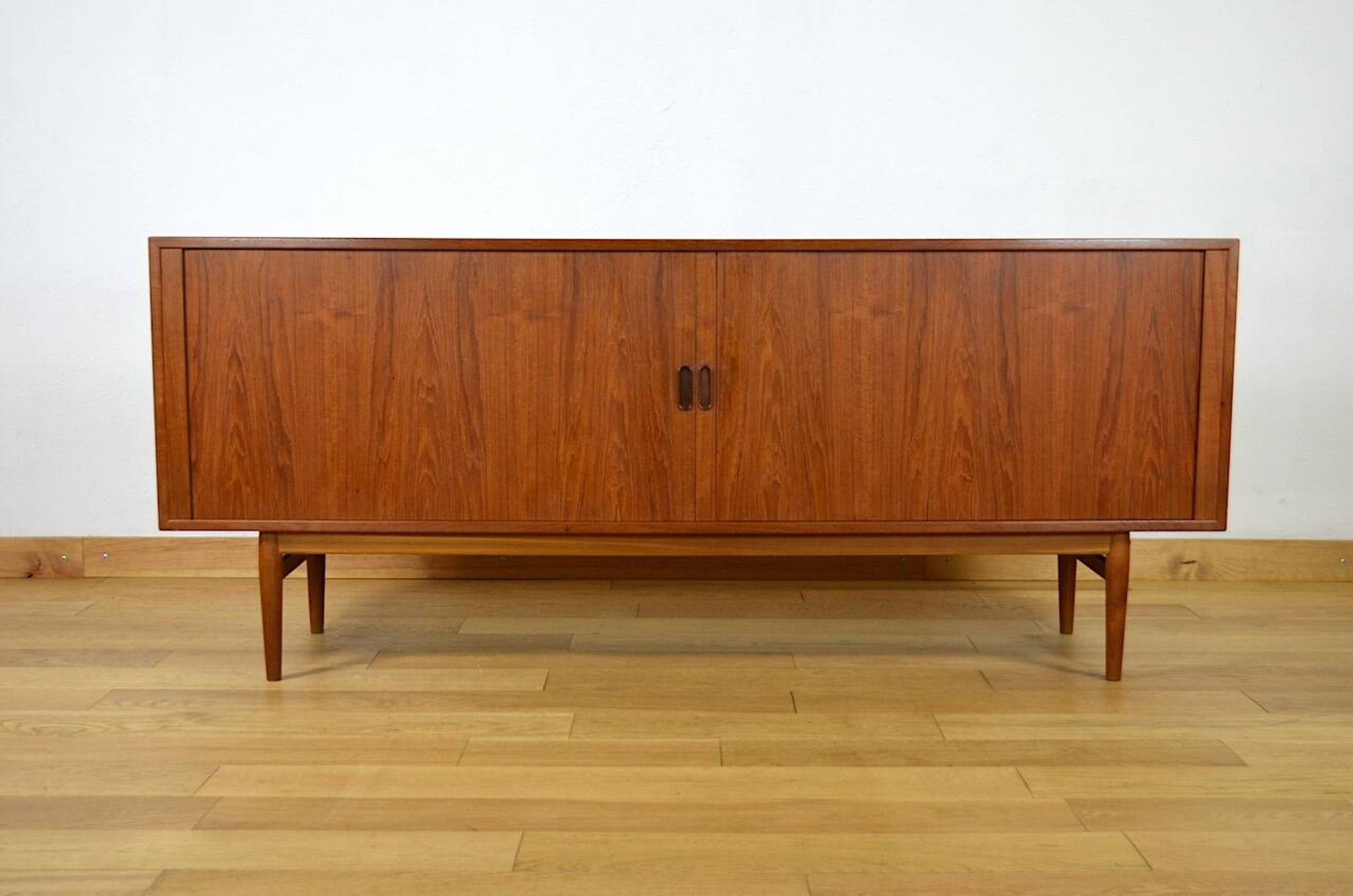 Enfilade danoise en teck par Arne Vodder modèle OS37 / Sibast 1960