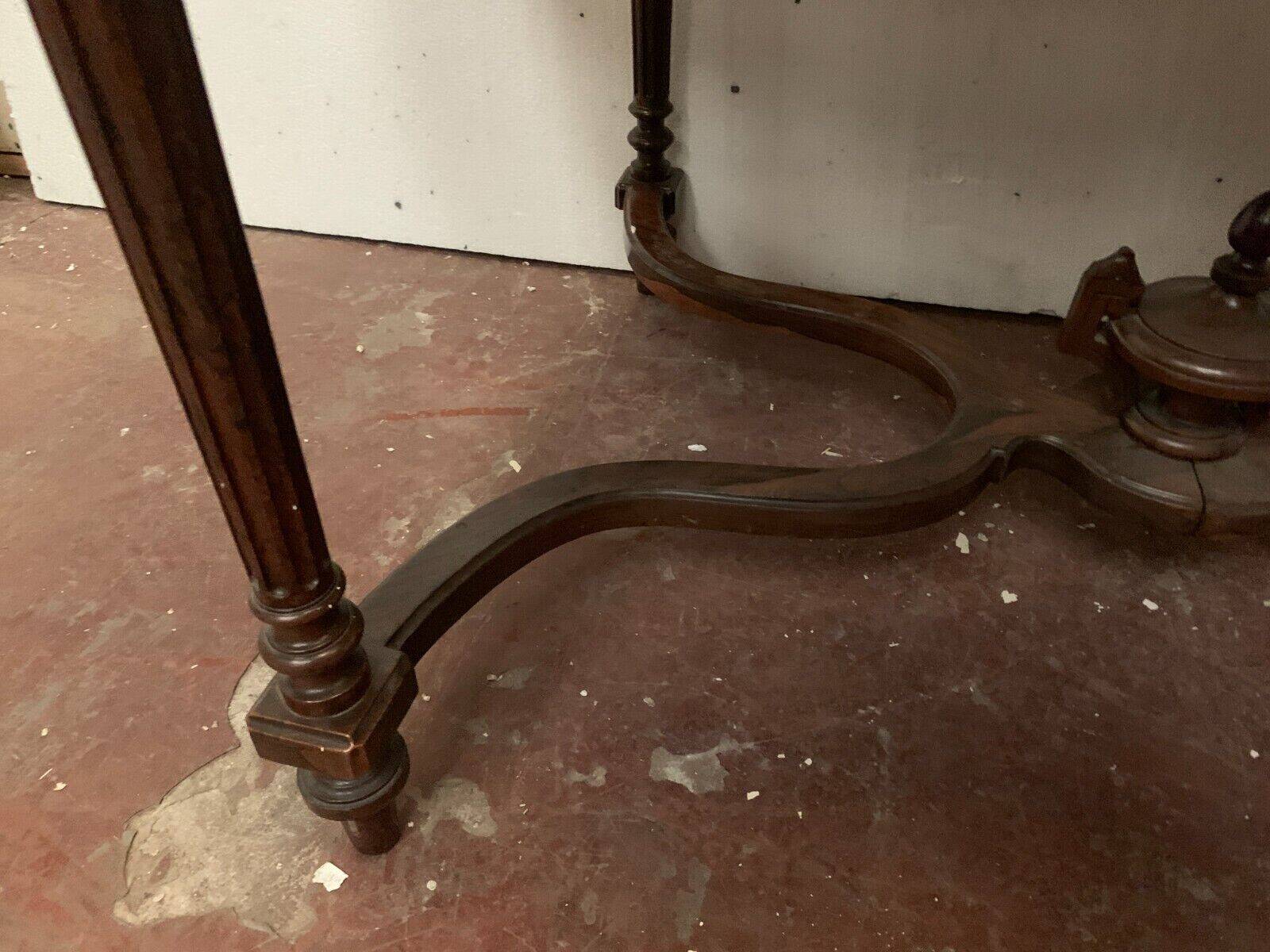 Napoleon III desk table in rosewood and 19th century veneer