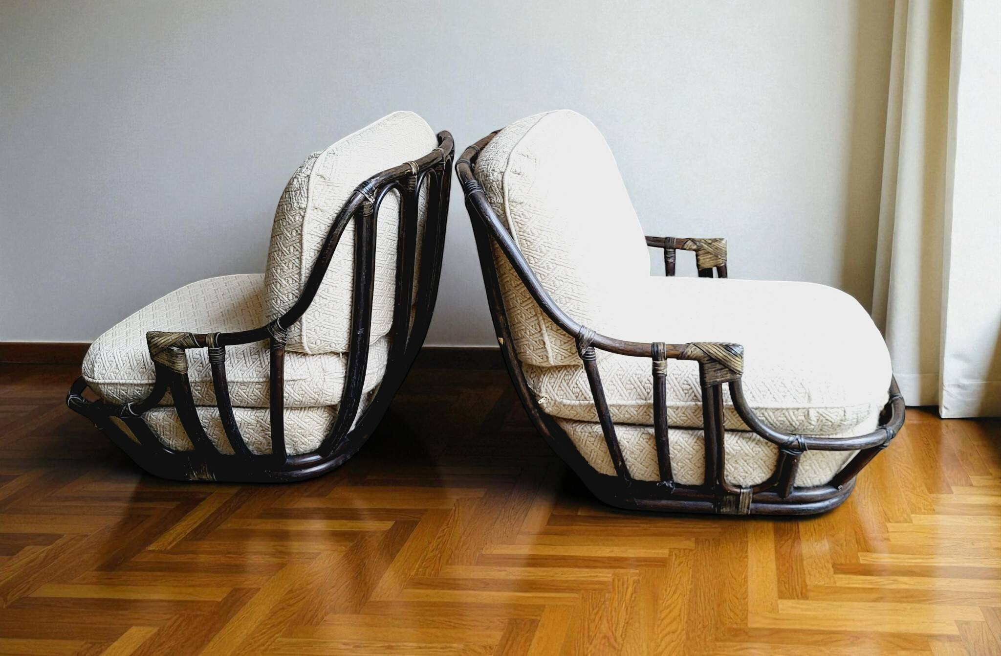 Rattan lounge chairs from the 1970s (*2)