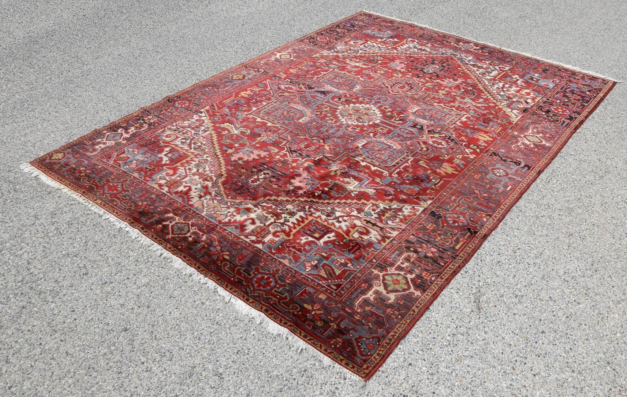 Orient Style Rug Model Hériz In Wool: 3.10 X 2.30 Meters