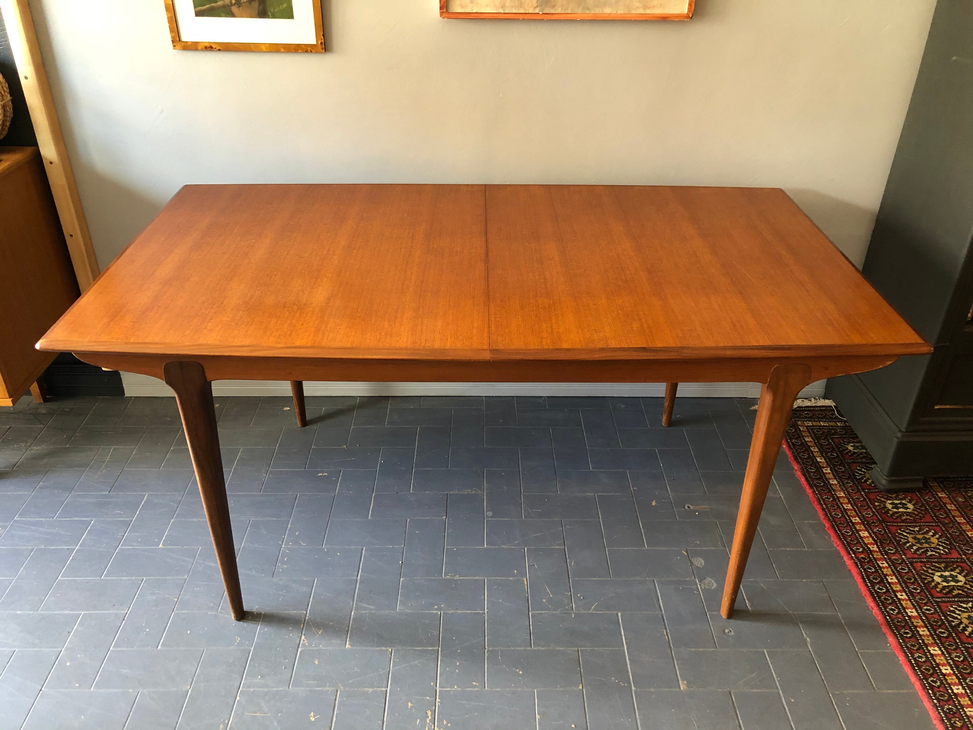 Scandinavian extension table 160/90 or 240/90 cm