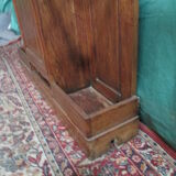 chestnut coat holder