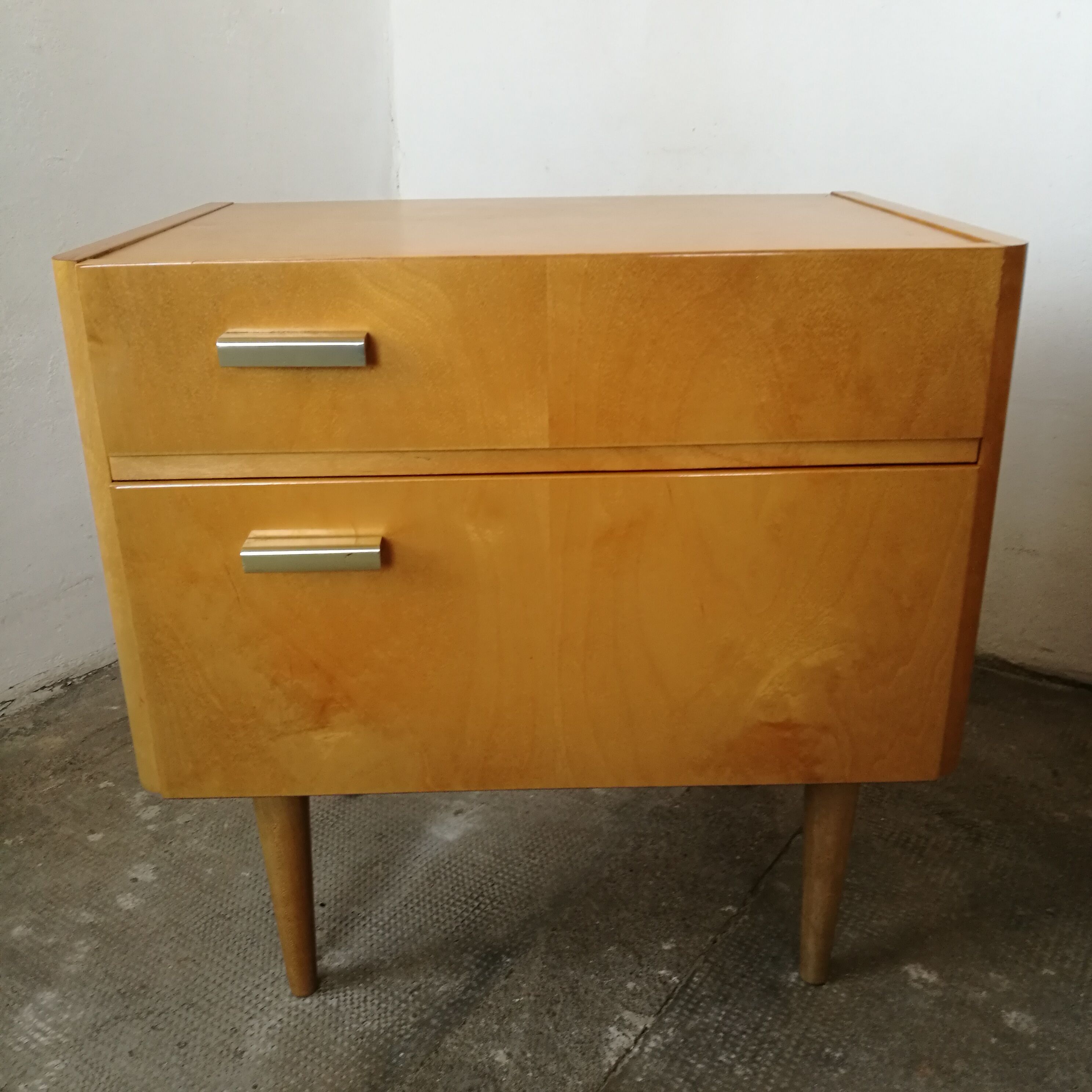 Pair of vintage bedsides from the 80s