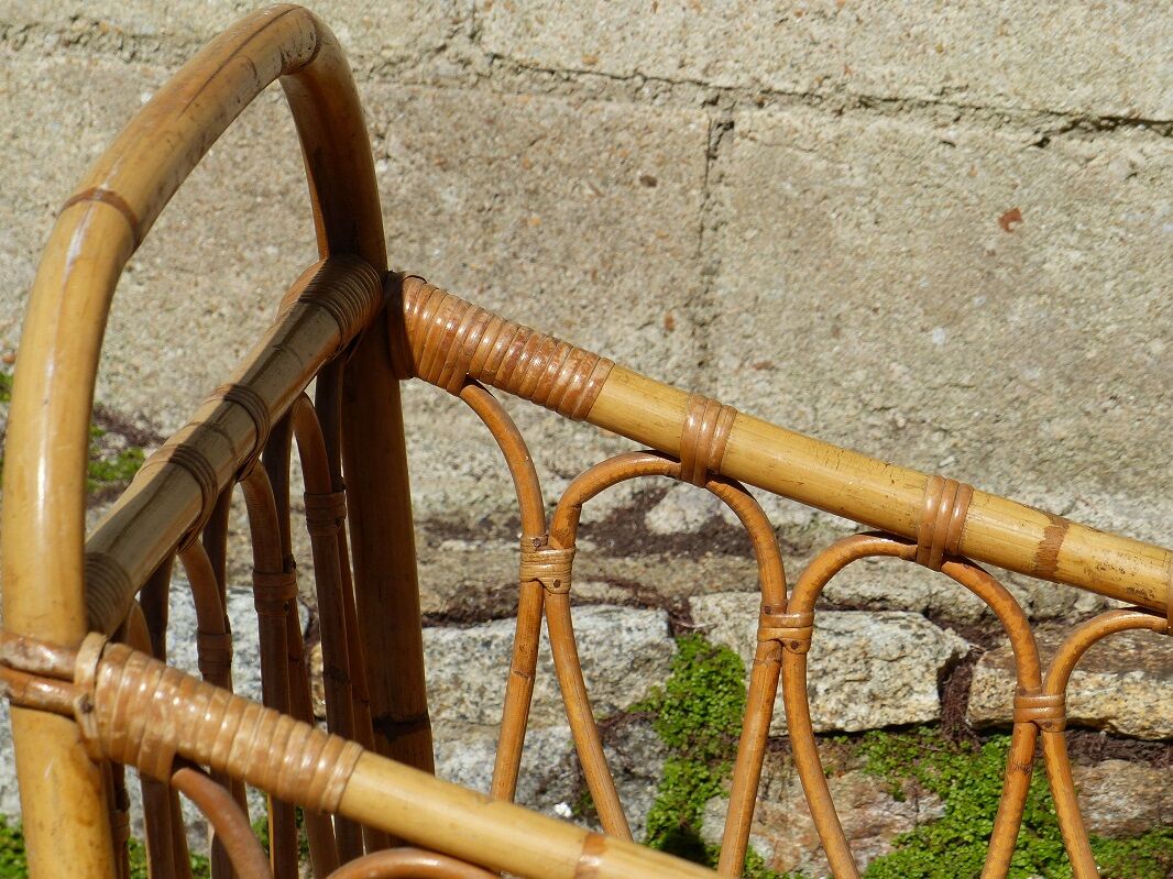 Children's bed in vintage rattan from the 1950s