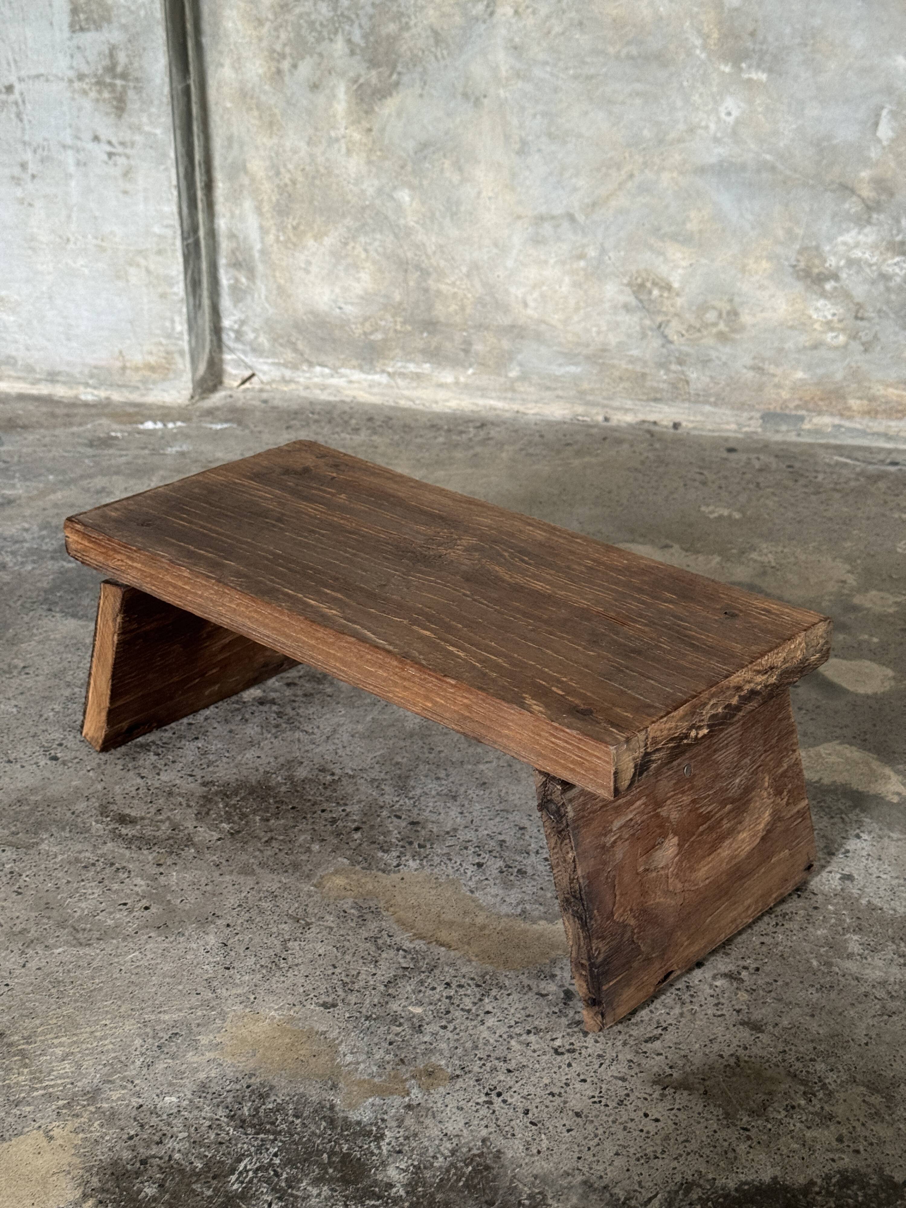 Small low bench in old teak from Indonesia H16 L39