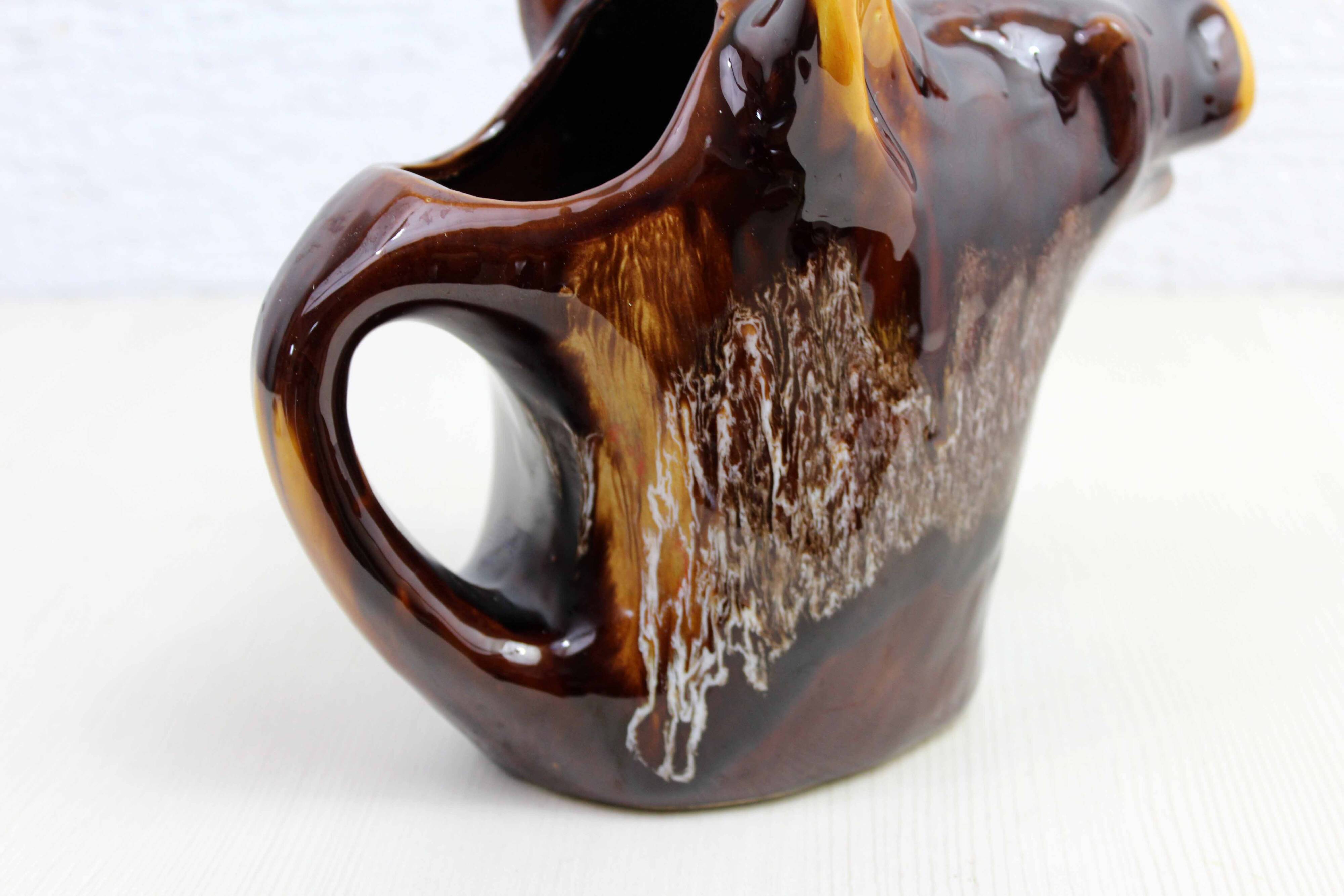 Boar slip pitcher