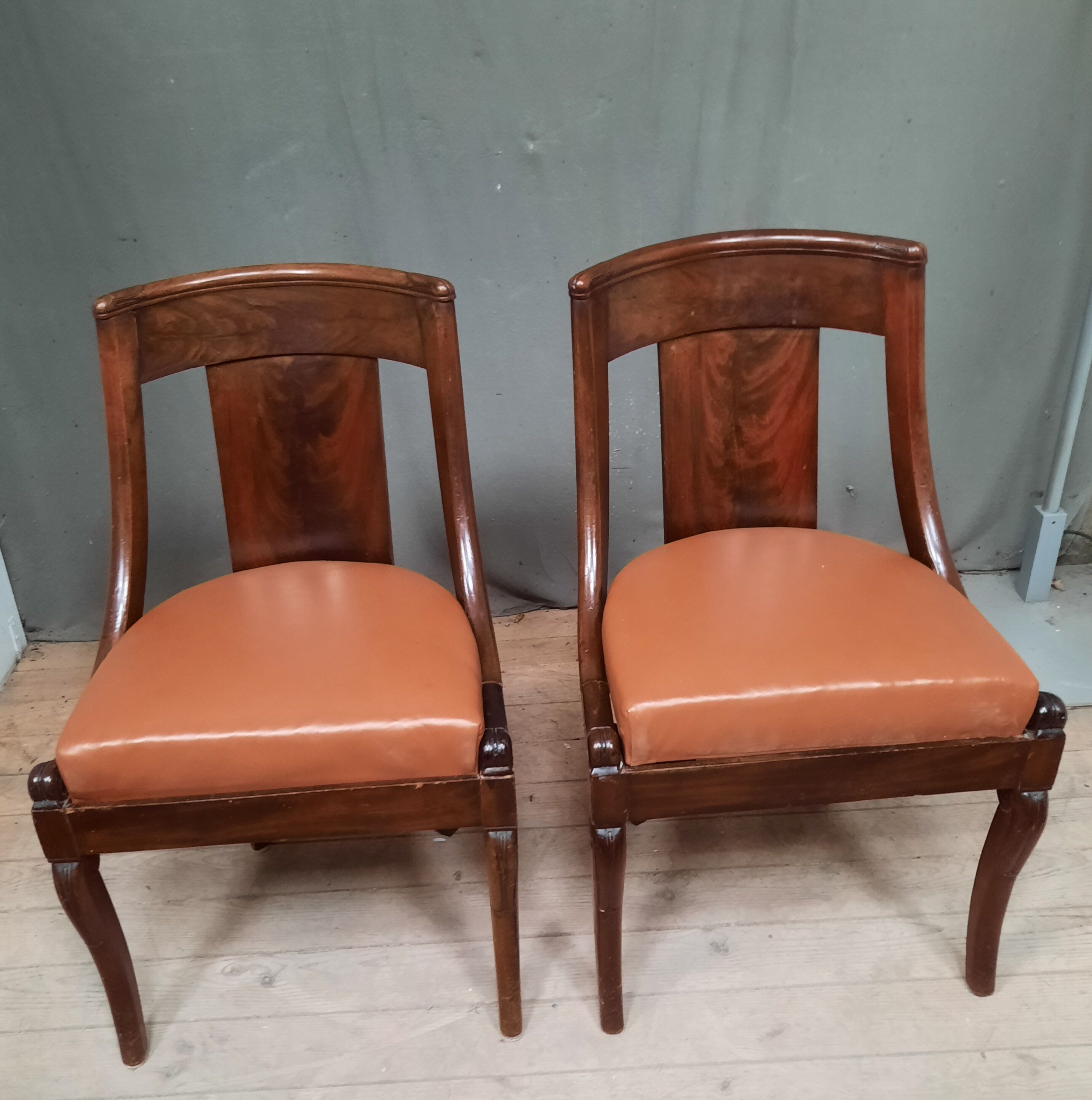Pair of mahogany gondola chairs