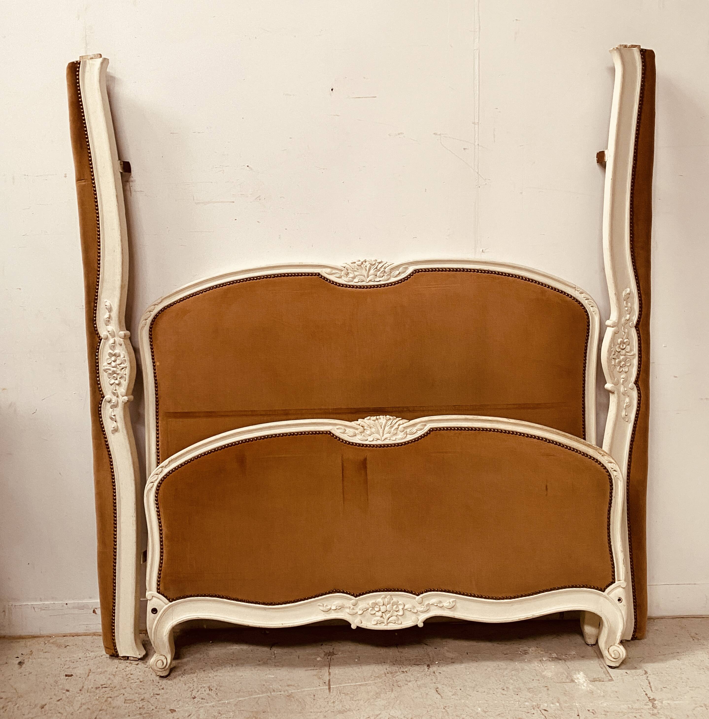 Louis XV style bed in patinated hornbeam, 20th century.