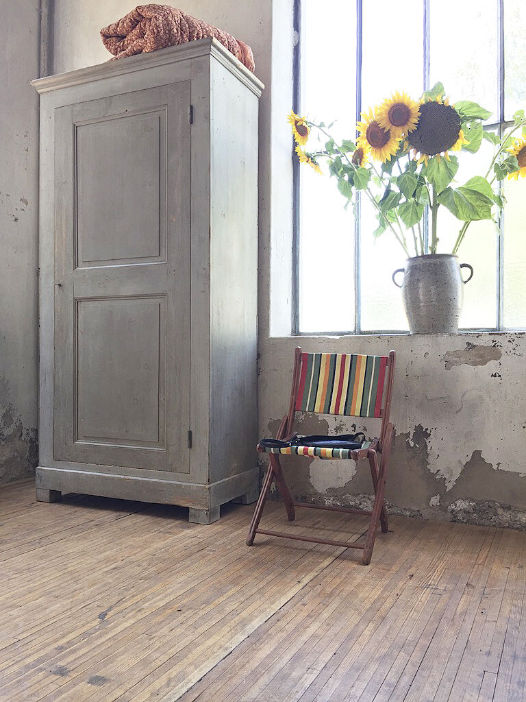 Folding garden chair