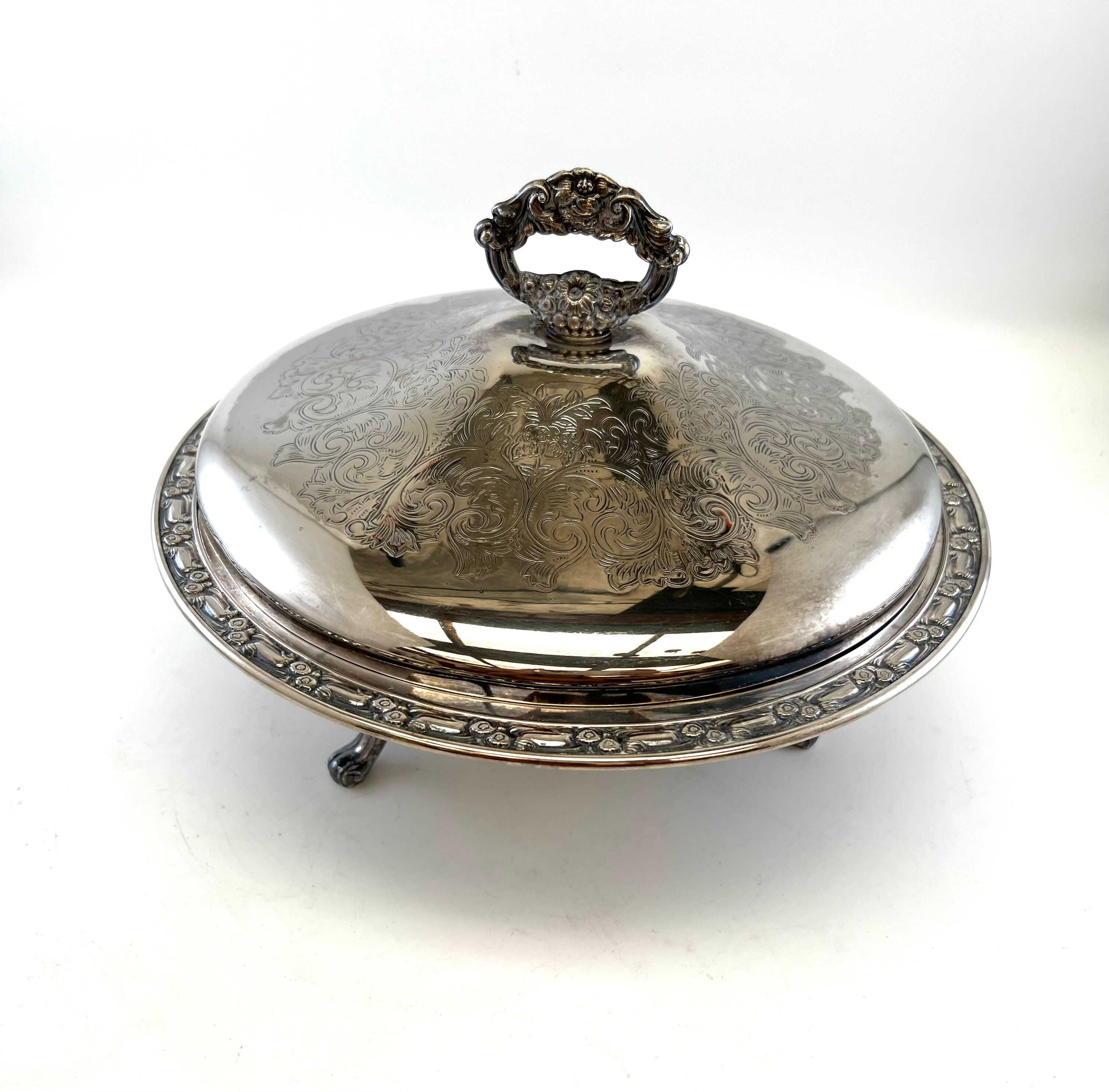 Tureen in metal Oneida USA