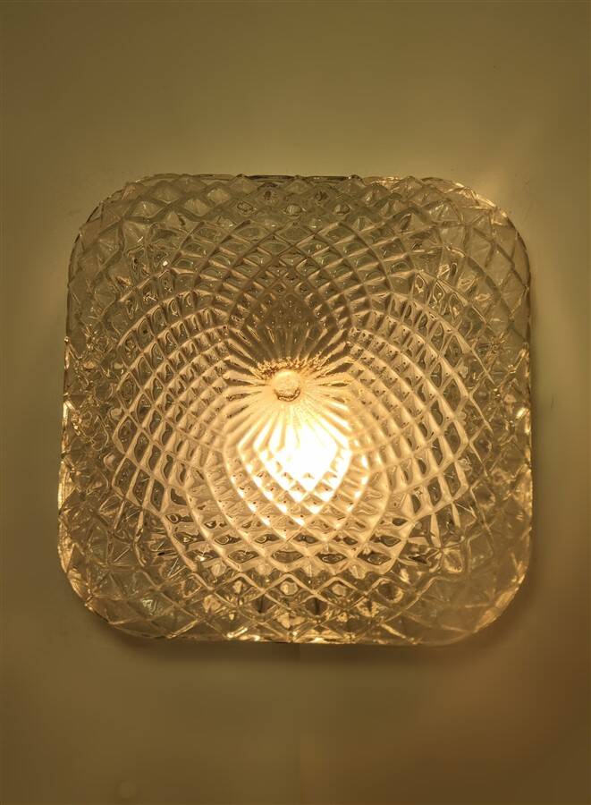 Ceiling light