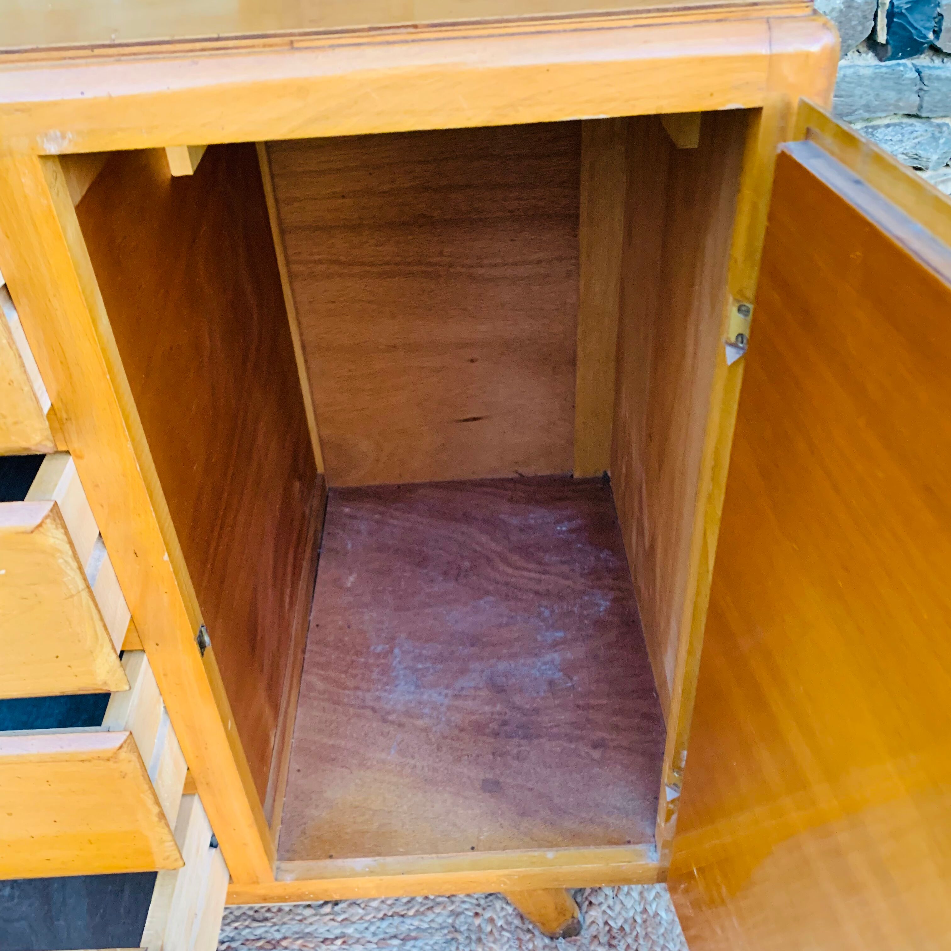 Vintage chest of drawers