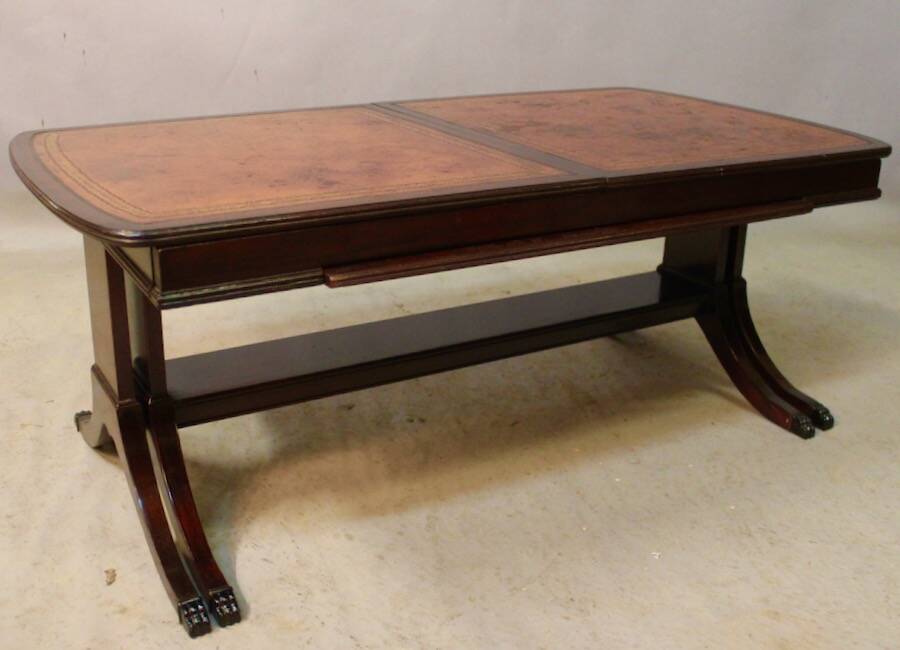 Regency Coffee Table with Extendable Pulls