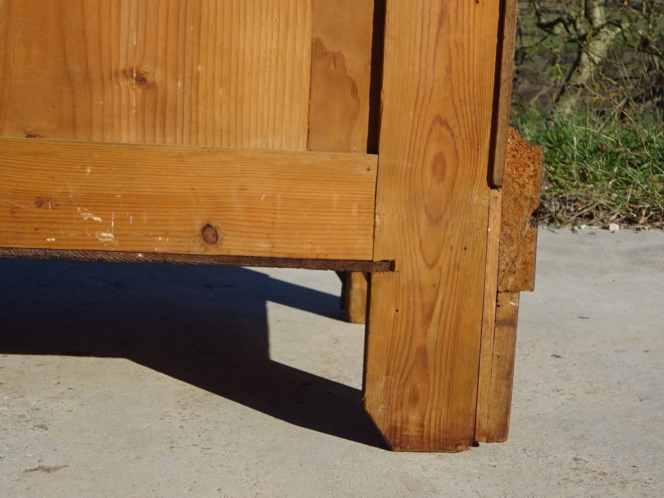Commode en acajou et marbre blanc époque Restauration