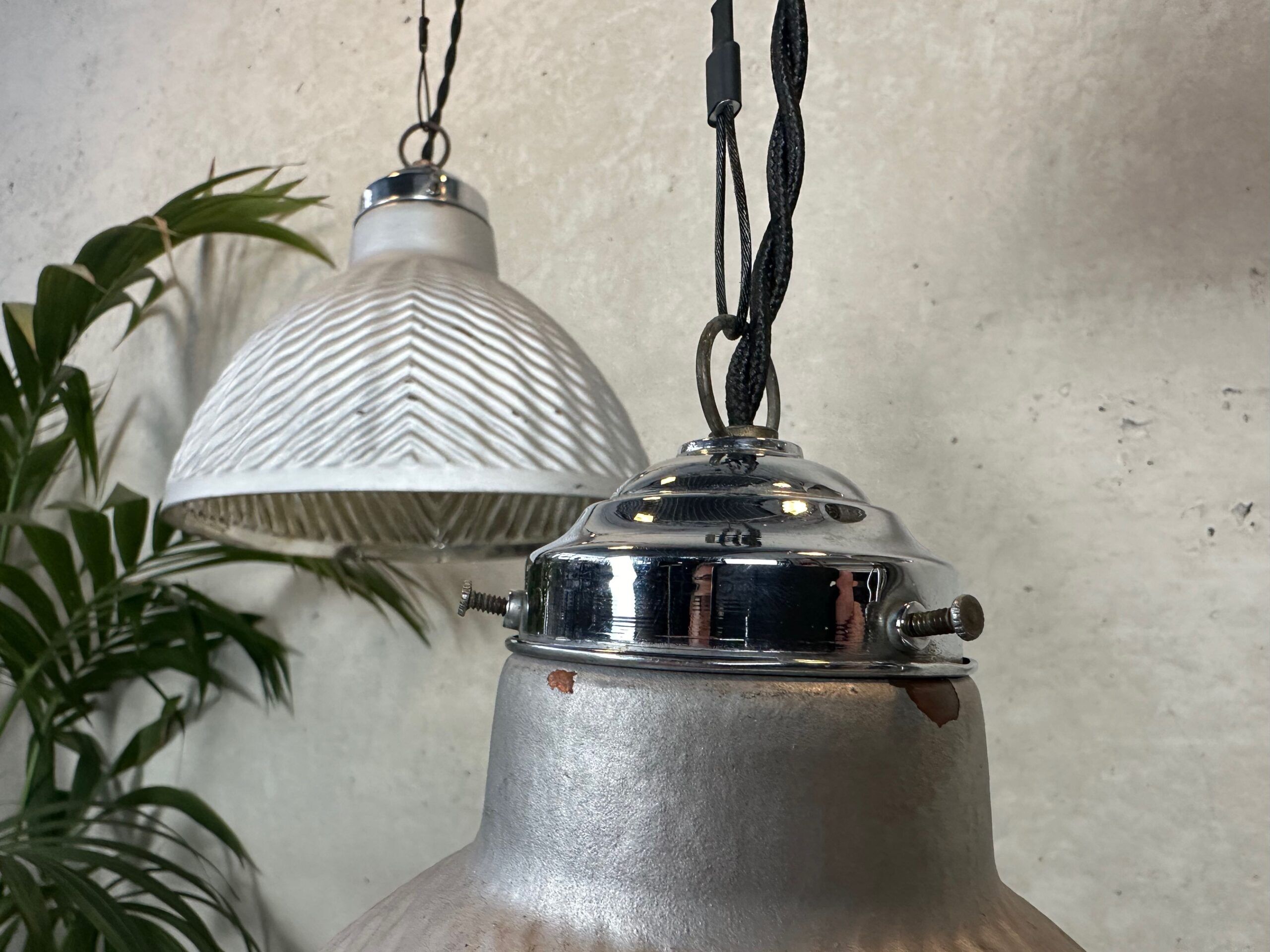 3 suspensions antiques – Helioray
