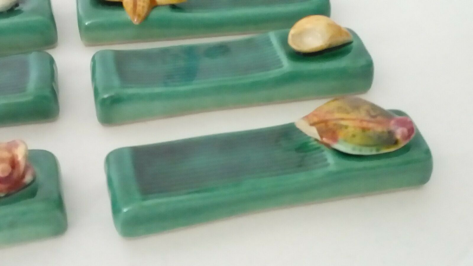 12 portes couteaux en céramique poisson crustacés vintage
