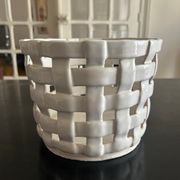 cache pot en céramique tressée