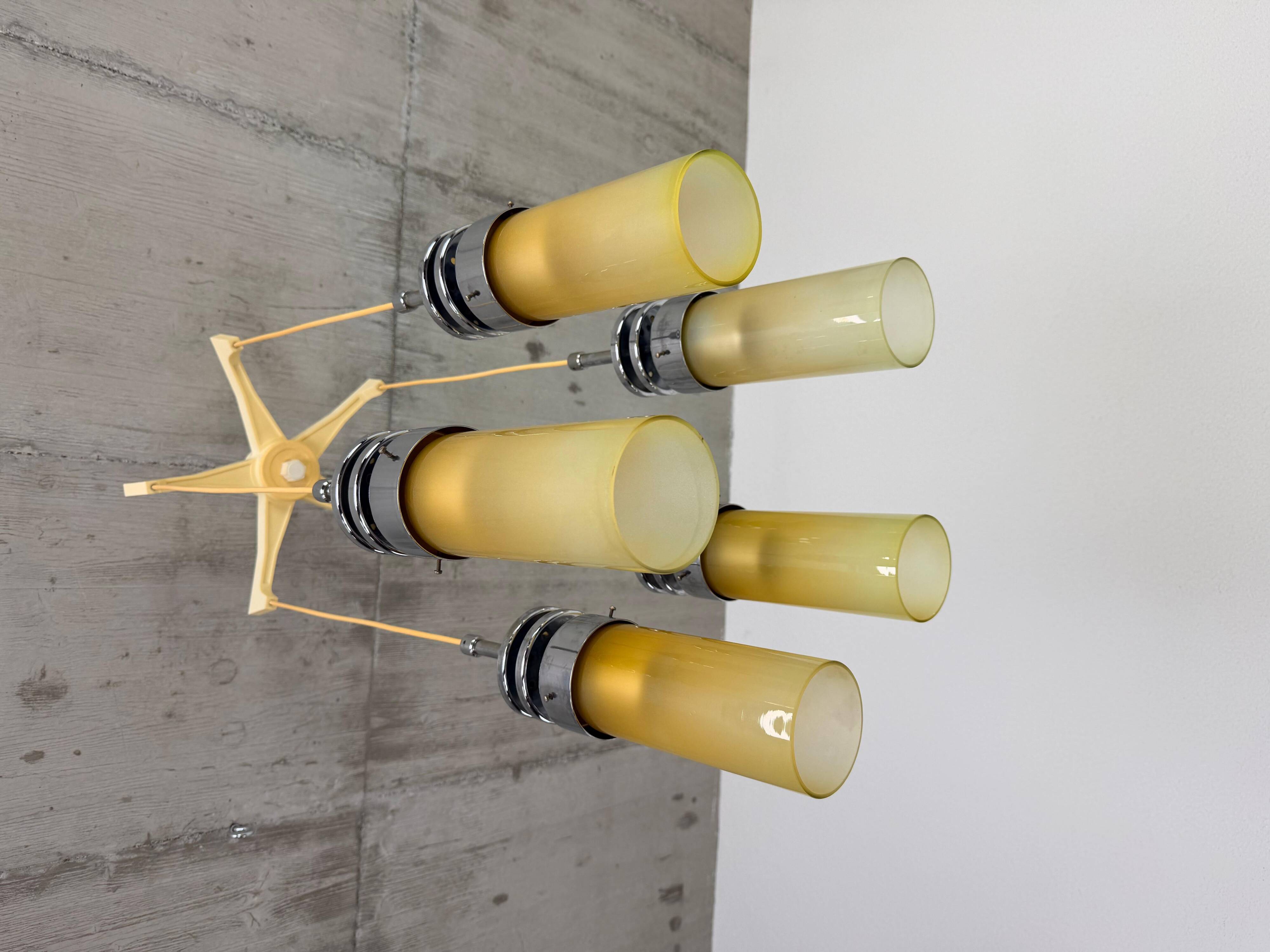 Suspension icon with 5 lamps, "Space Age" style from the 70s.