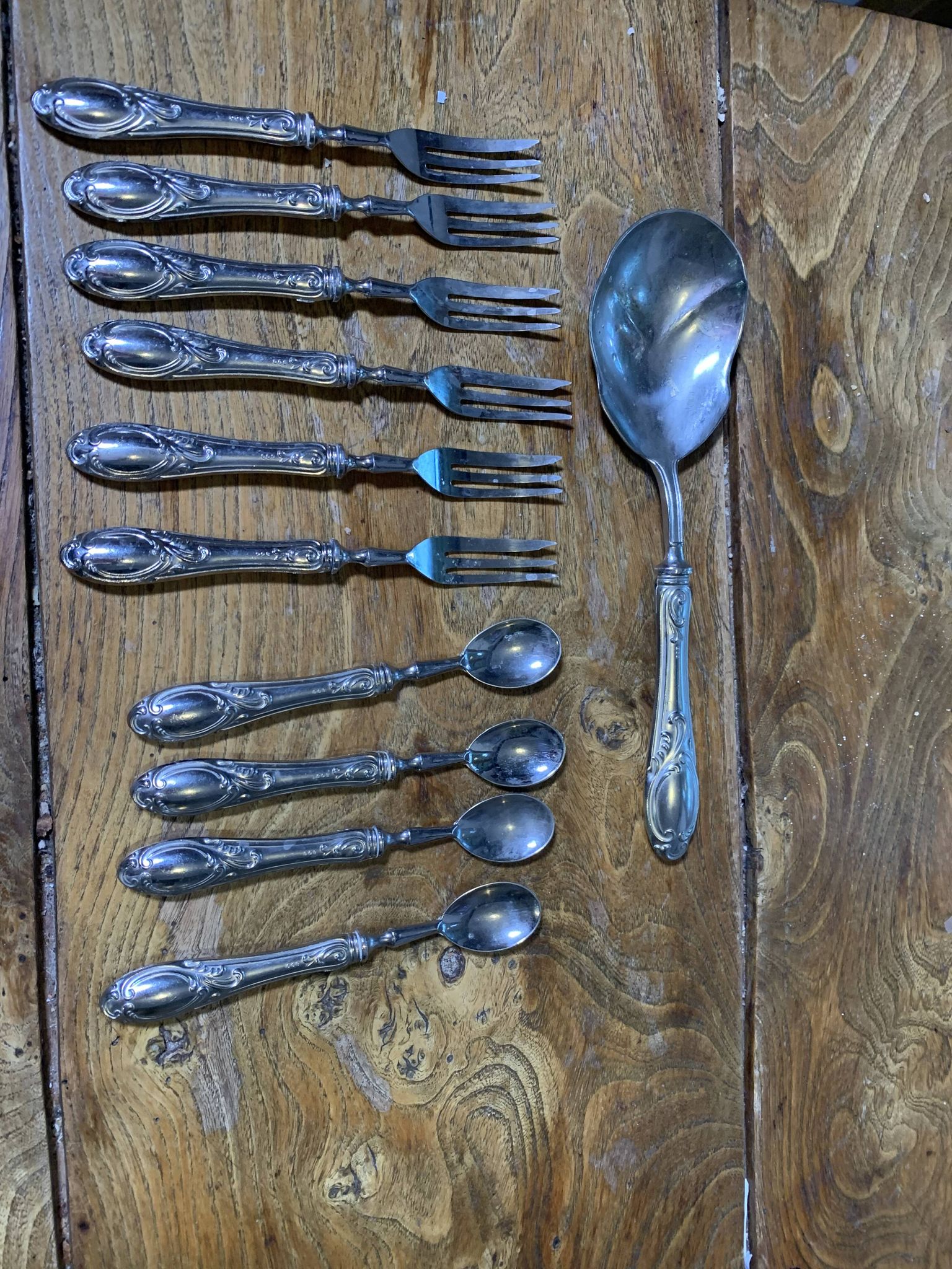 Dessert cutlery service consisting of 11 pieces hallmark 800 worked old and collector