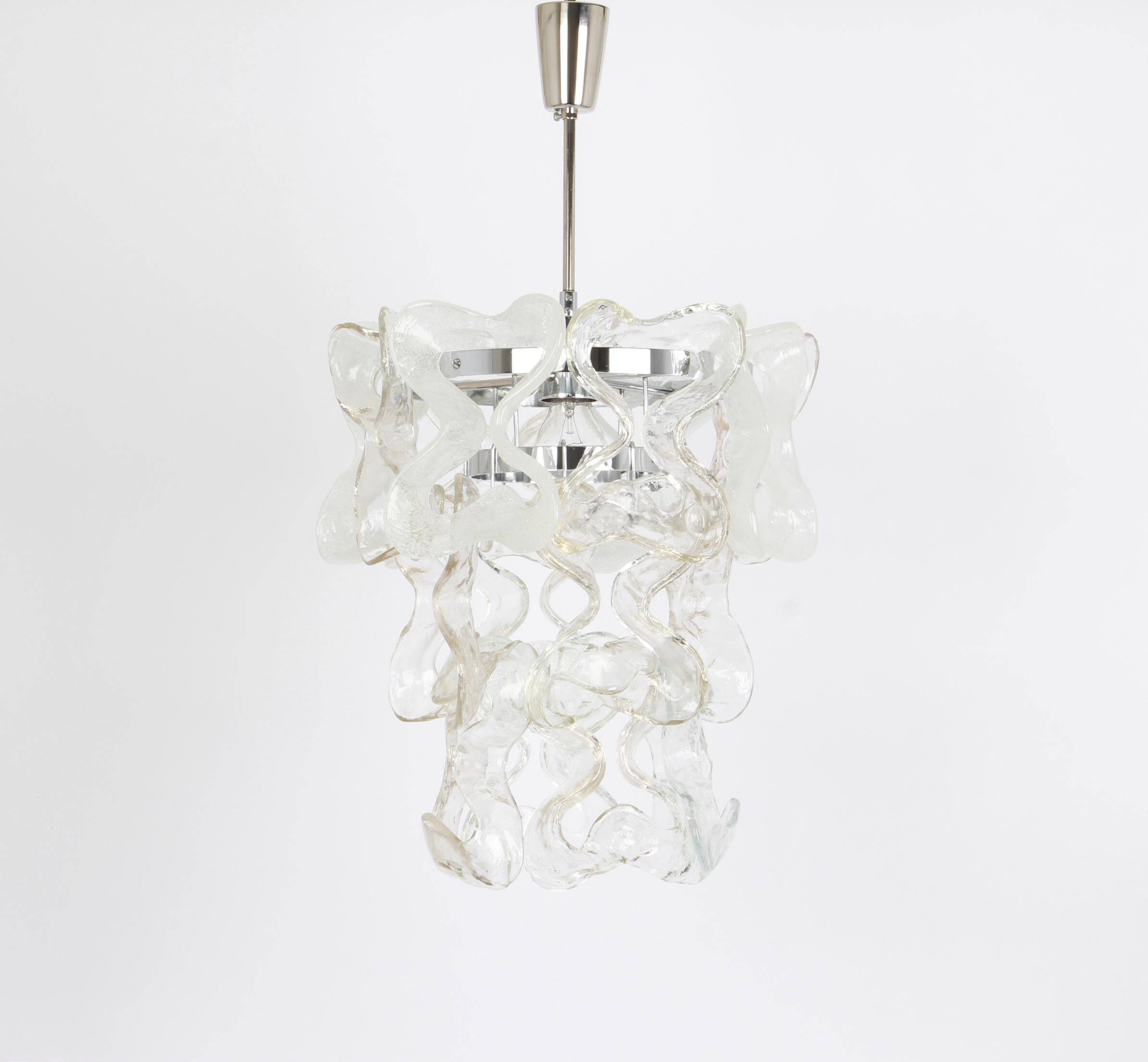 Murano glass suspension light in chrome designed by Carlo Nason for Kalmar, Catena, Austria.