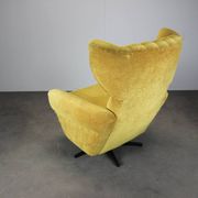 Fauteuil pivotant à oreilles de style mid-century des années 1960, Tchécoslovaquie