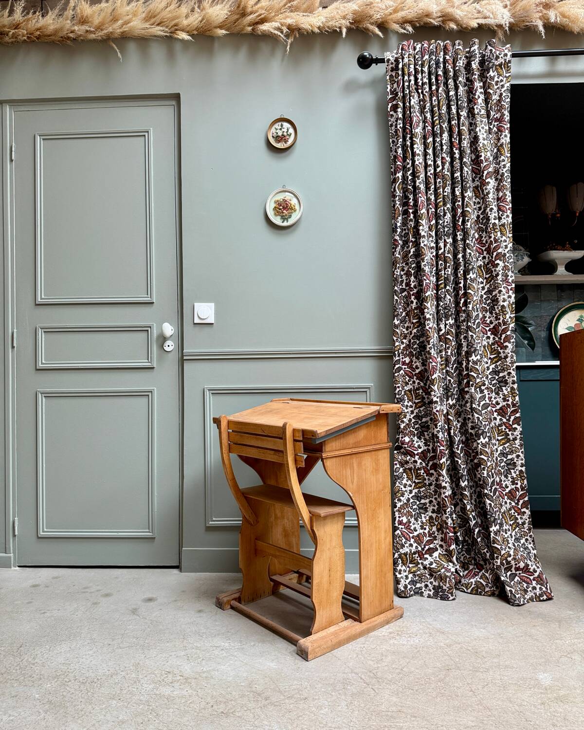 Bureau enfant avec chaise rétractable