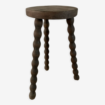 Tripod stool with turned feet