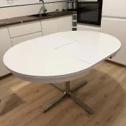 Round table Space Age Roche Bobois with integrated extensions system 1970.