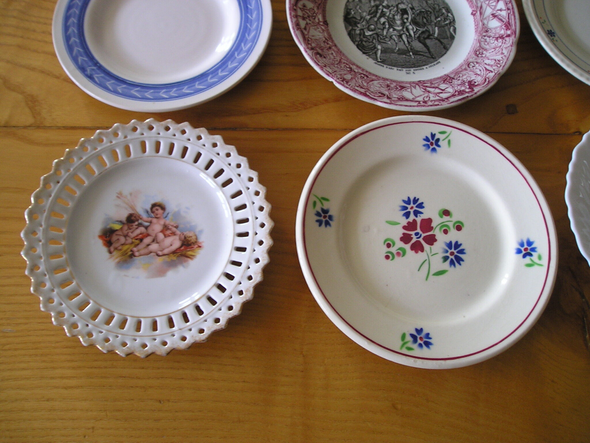 Set of 12 different dessert plates