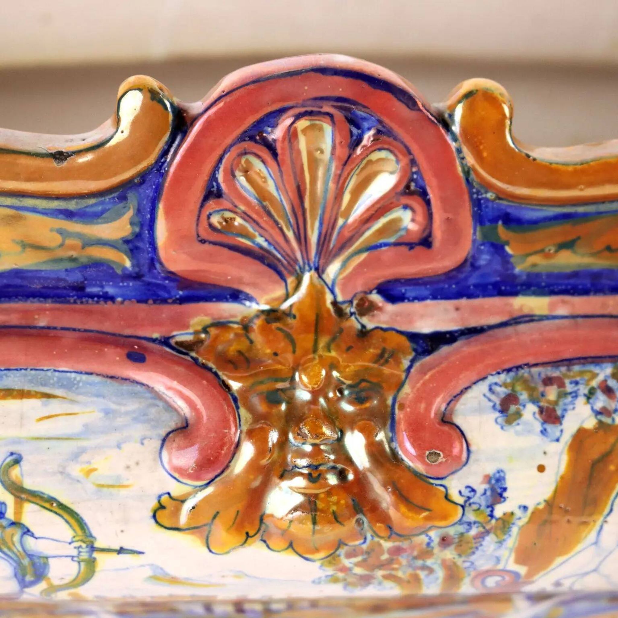 Antique jardinière in majolica Man. Santarelli Gualdo Tadini Italy 1920s