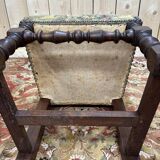 Série de 5 chaises de style Louis XIII