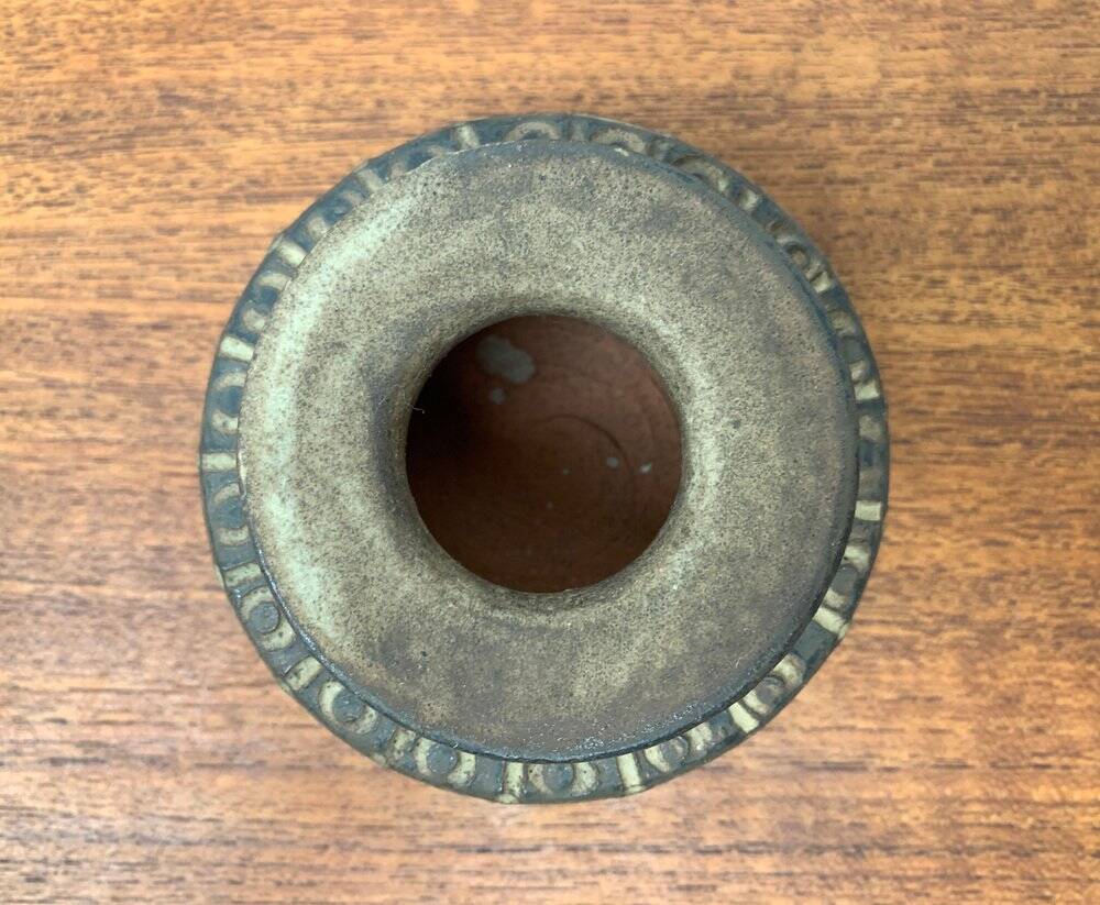 Brutalist mid-century studio pottery vase by Johannes Lessmann for Keramische Werkstatt Margaretenhöhe, Essen.