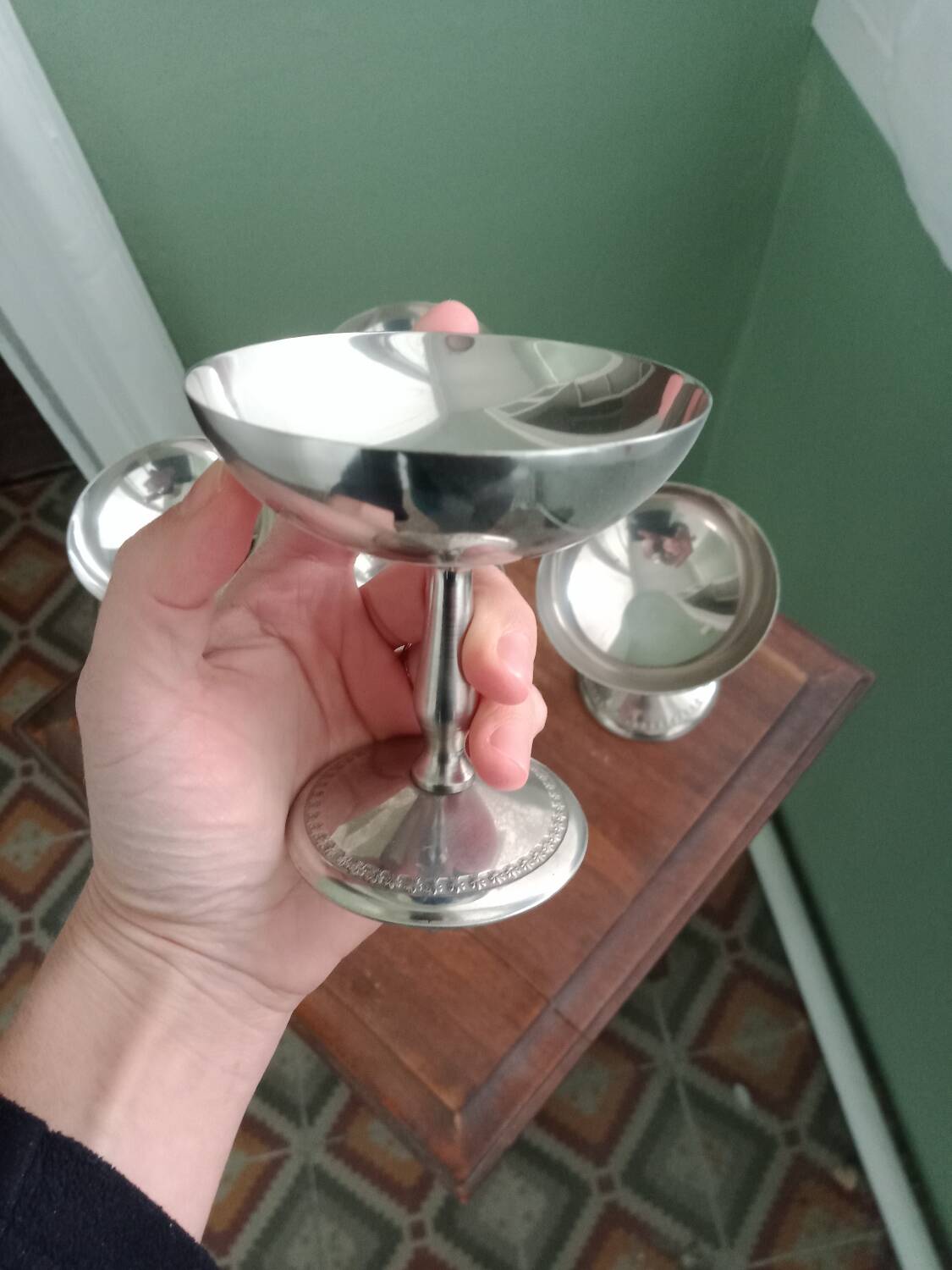 Metal ice cream cups