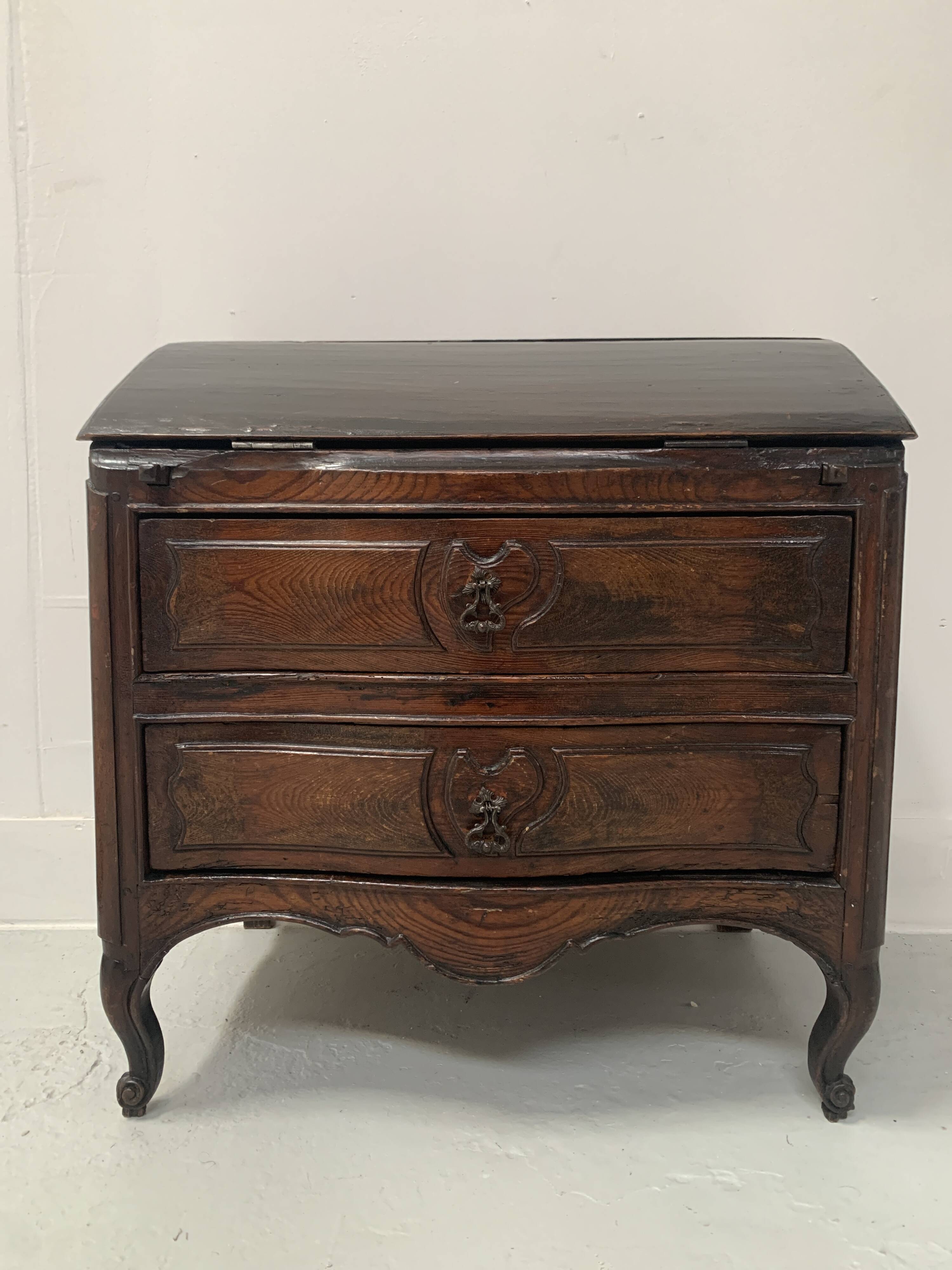 Master piece of furniture in carved oak 18th century chest of drawers