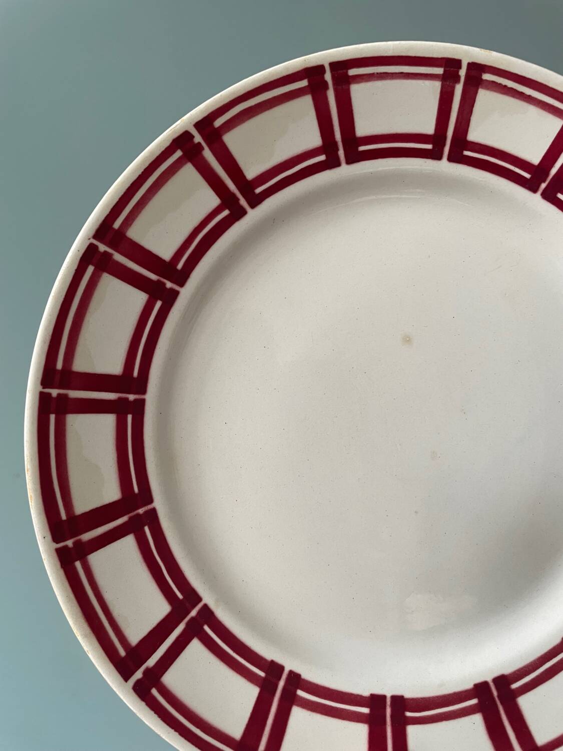 Series of 10 vintage Badonviller earthenware flat plates