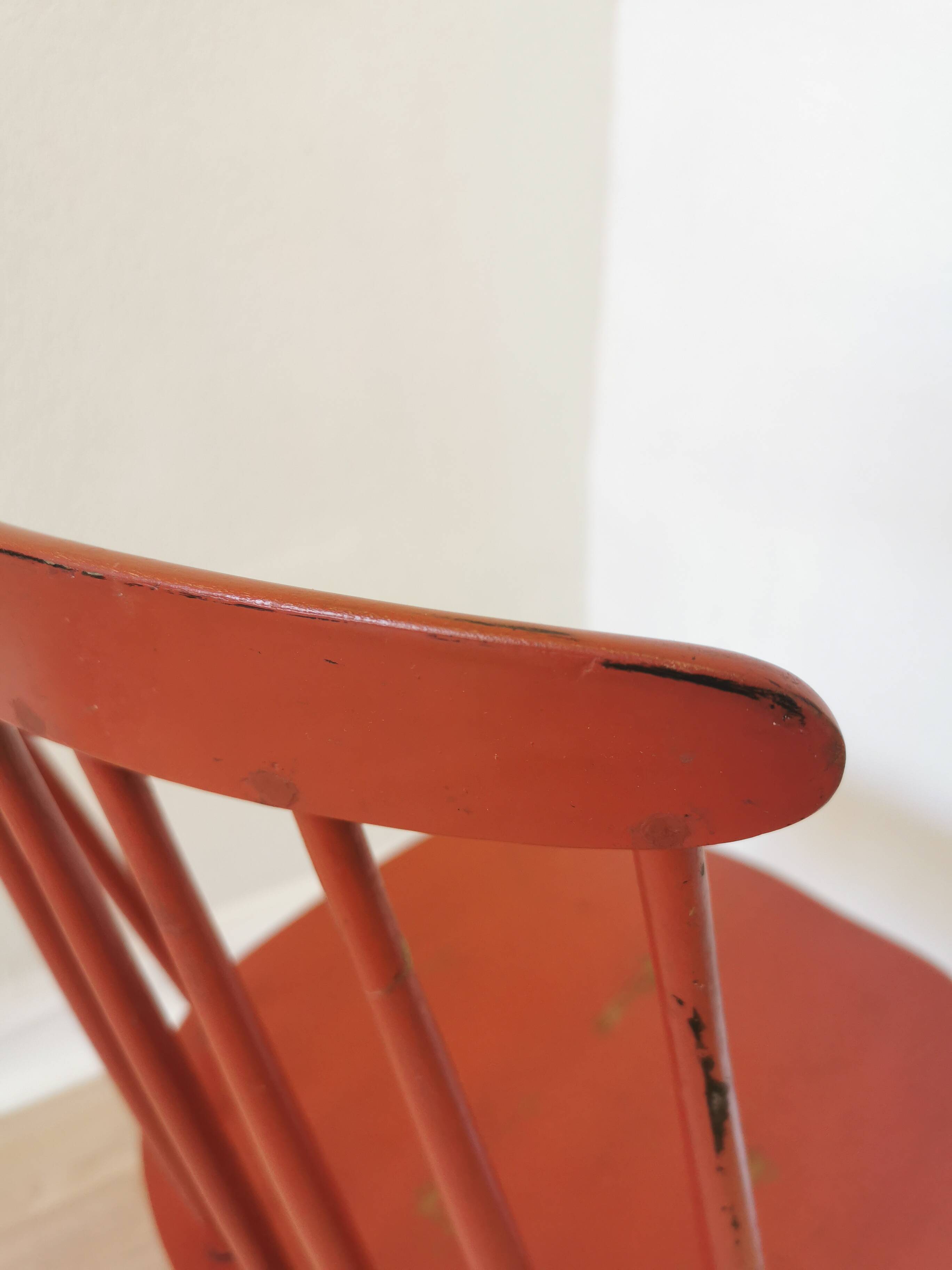 Vintage Coral Red Dining Chair: Ilmari Tapiovaara Style, Stol Kamnik 1960s