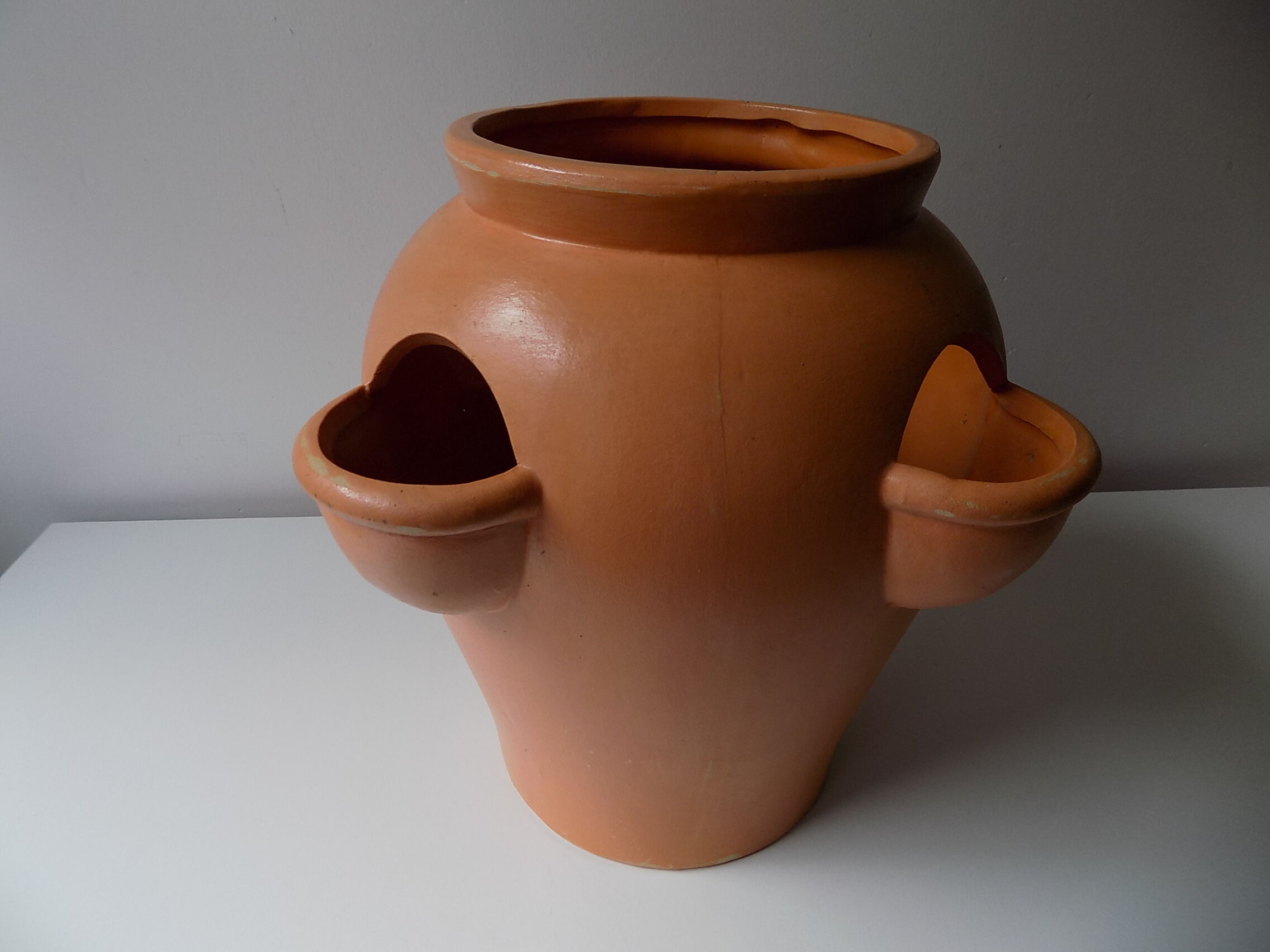 Sandstone flowerpot (25 cm)