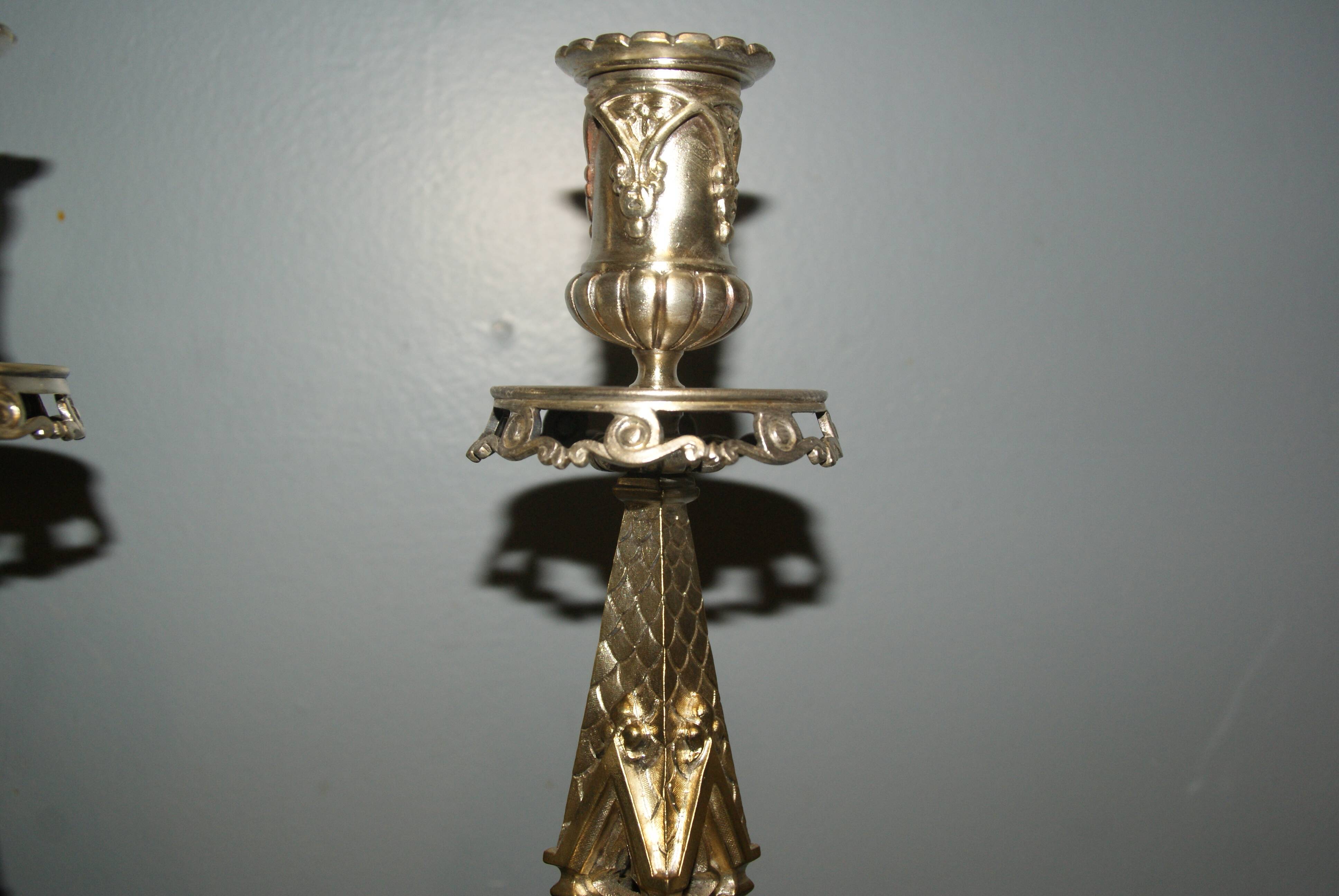 Rare paire de chandeliers en bronze XIX siècle