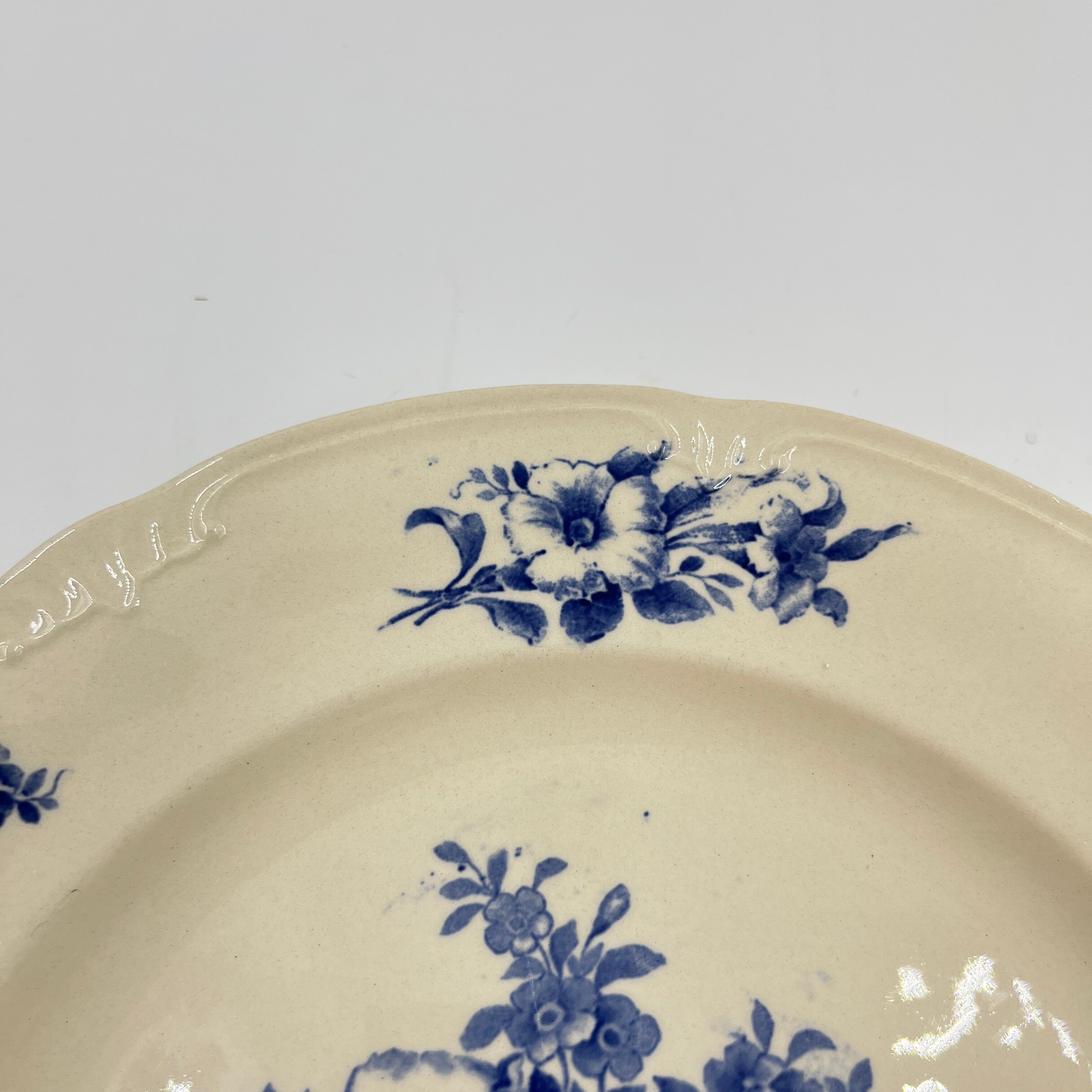 Set of 20 plates Boch Frères décor Rhodia