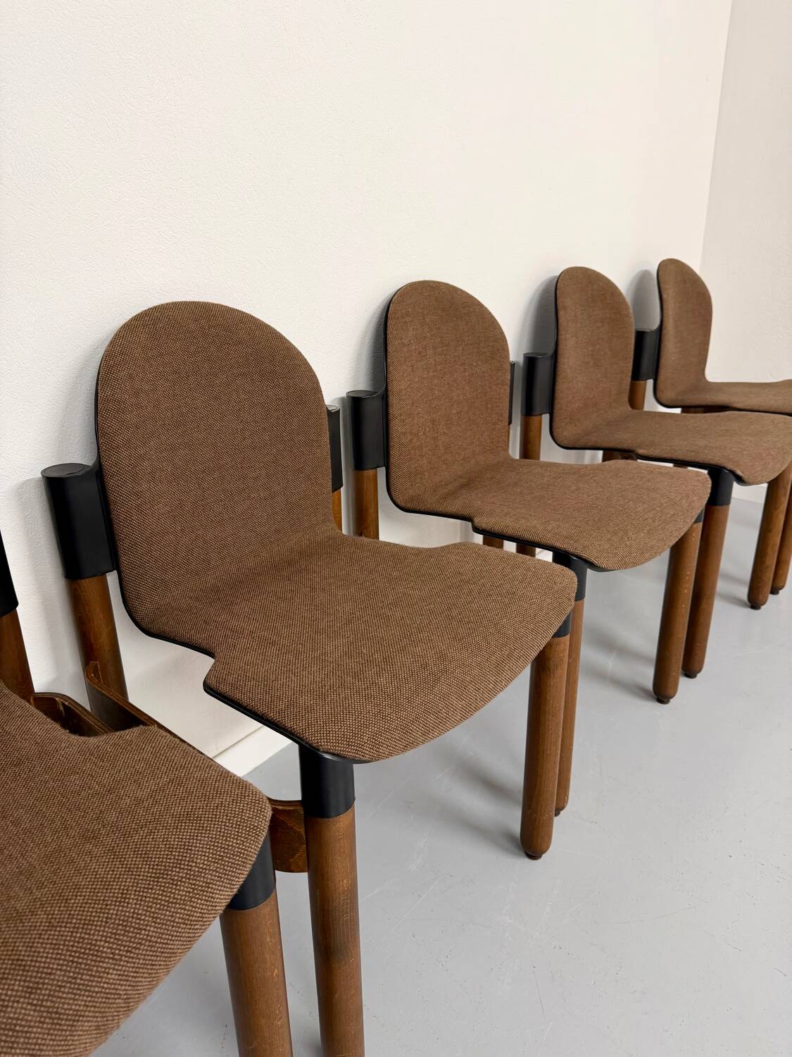 Set of 8 postmodern THONET FLEX chairs designed by Gerd Lange, vintage 80s.