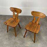 Chaises brutalistes pin massif style chalet