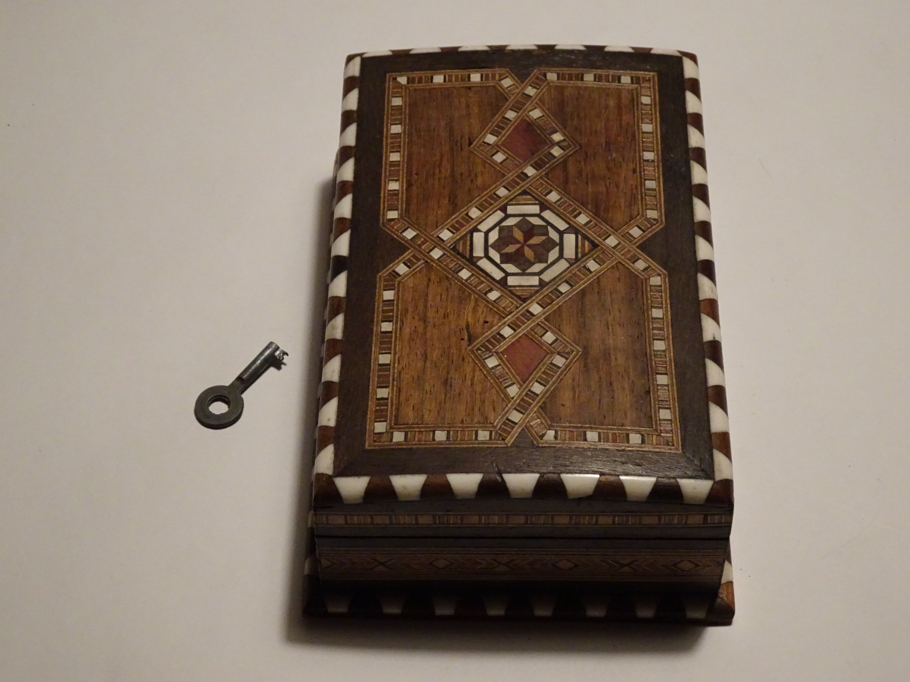 Boite marqueterie syrienne