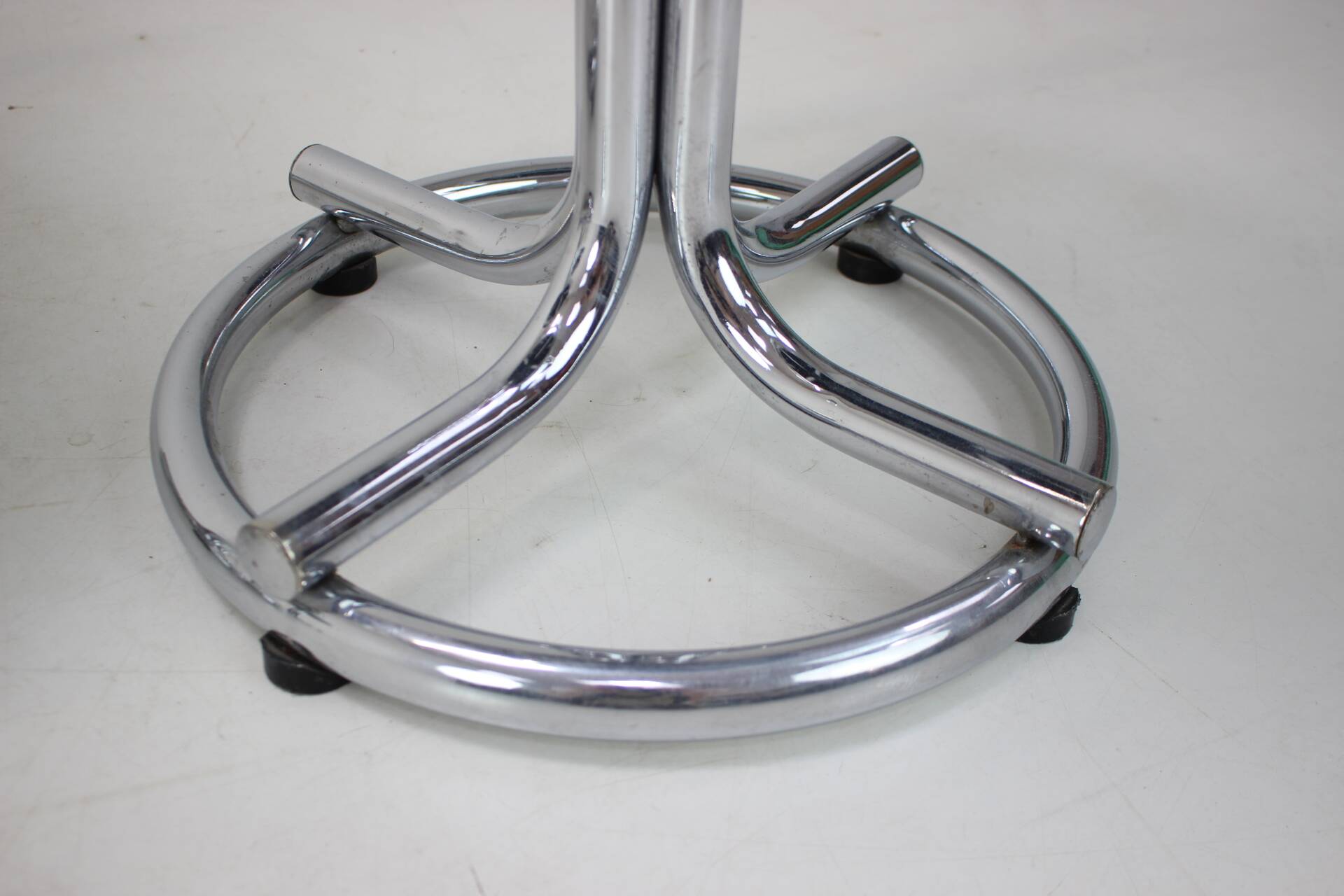 Pair of midcentury bar stools, italy 1970s