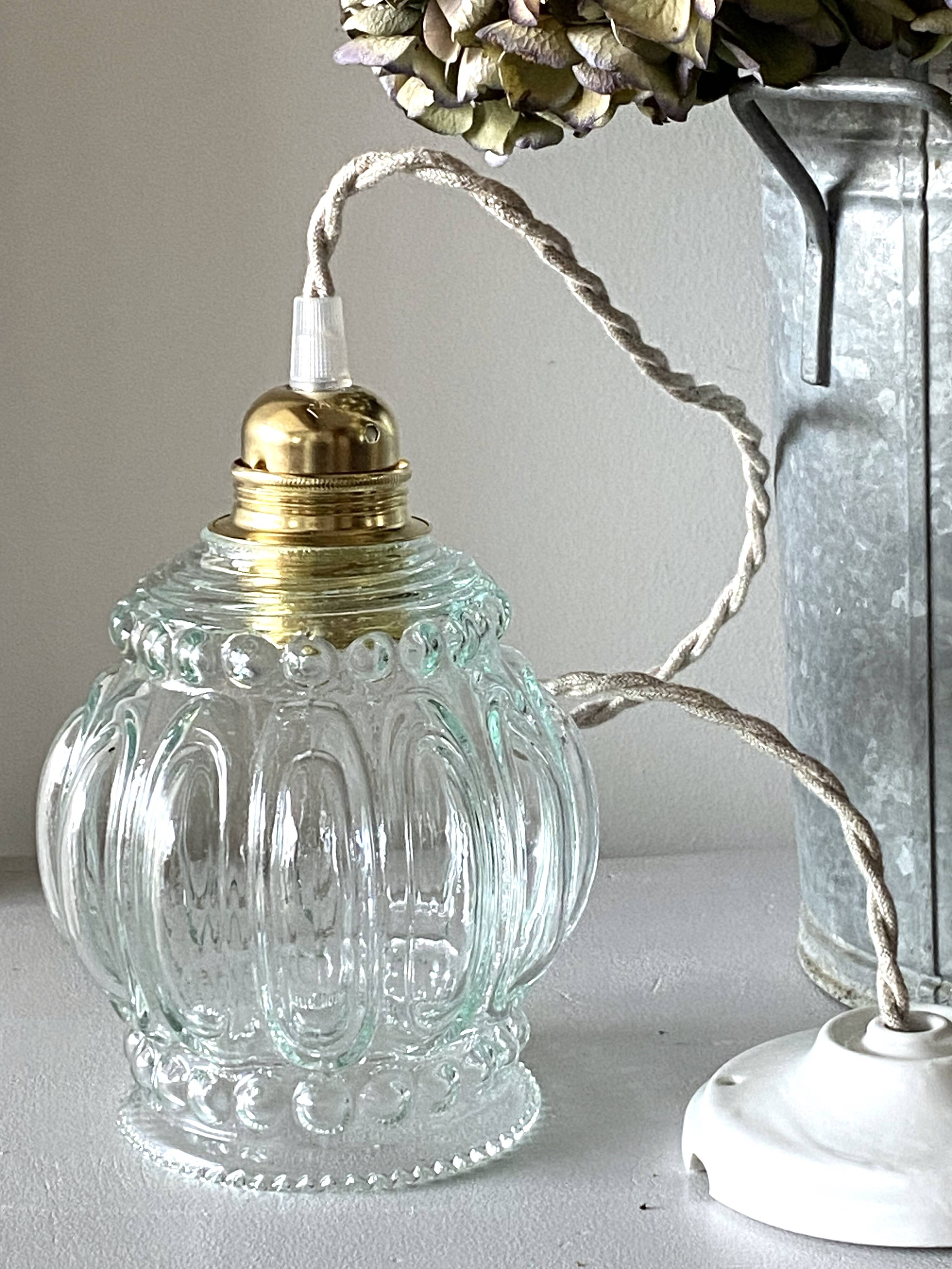 Suspension vintage verre moulé