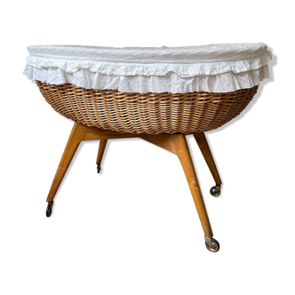 Rattan cradle