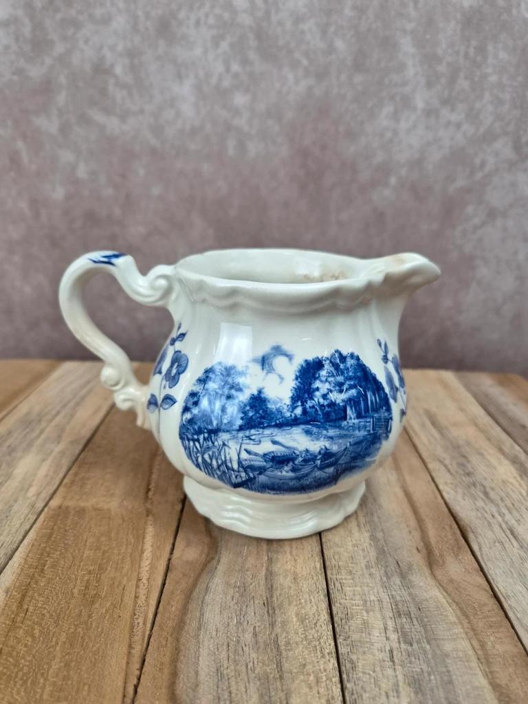 Jug / milk jug Sarreguemines Romantic blue – country decor – vintage earthenware