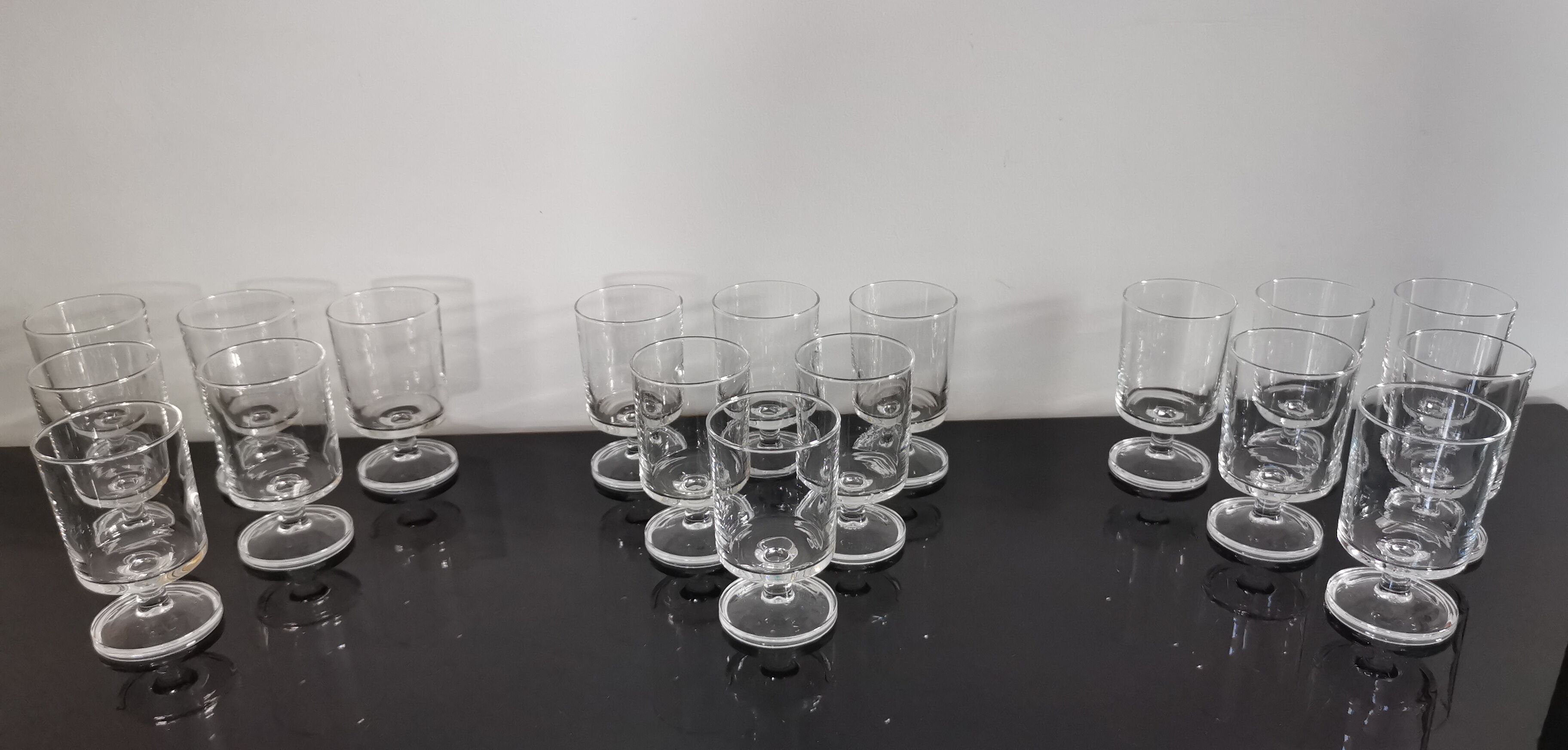 Set of 6 vintage transparent Luminarc cavalier wine glasses