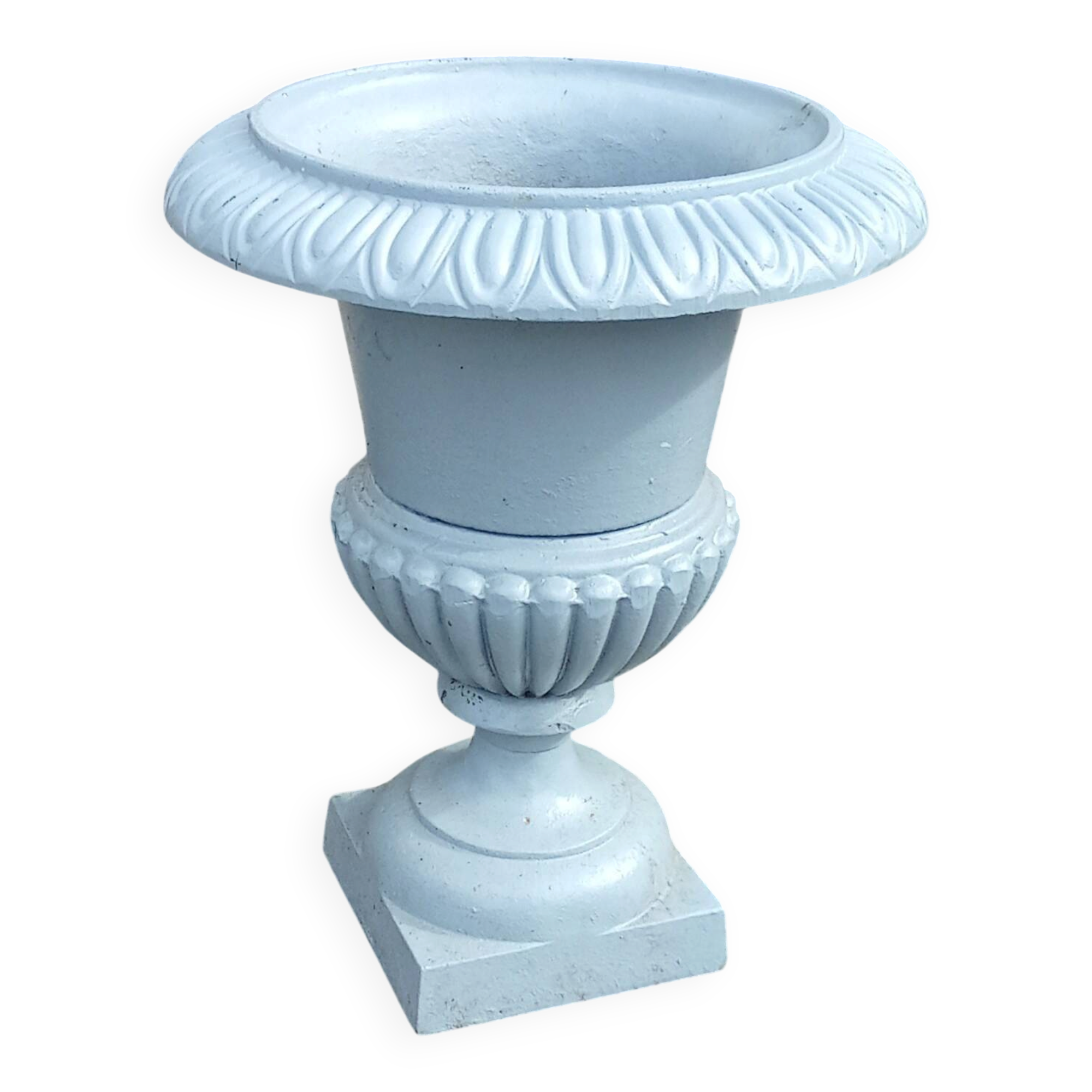 Ancient Médicis vase in cast iron