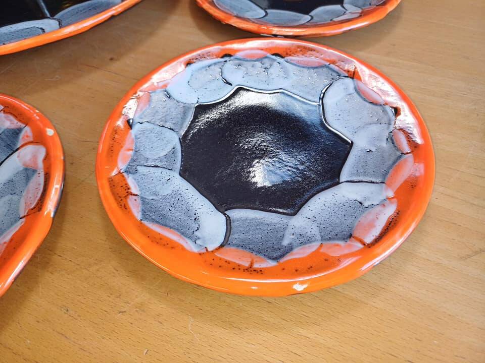 Vallauris orange cheese set