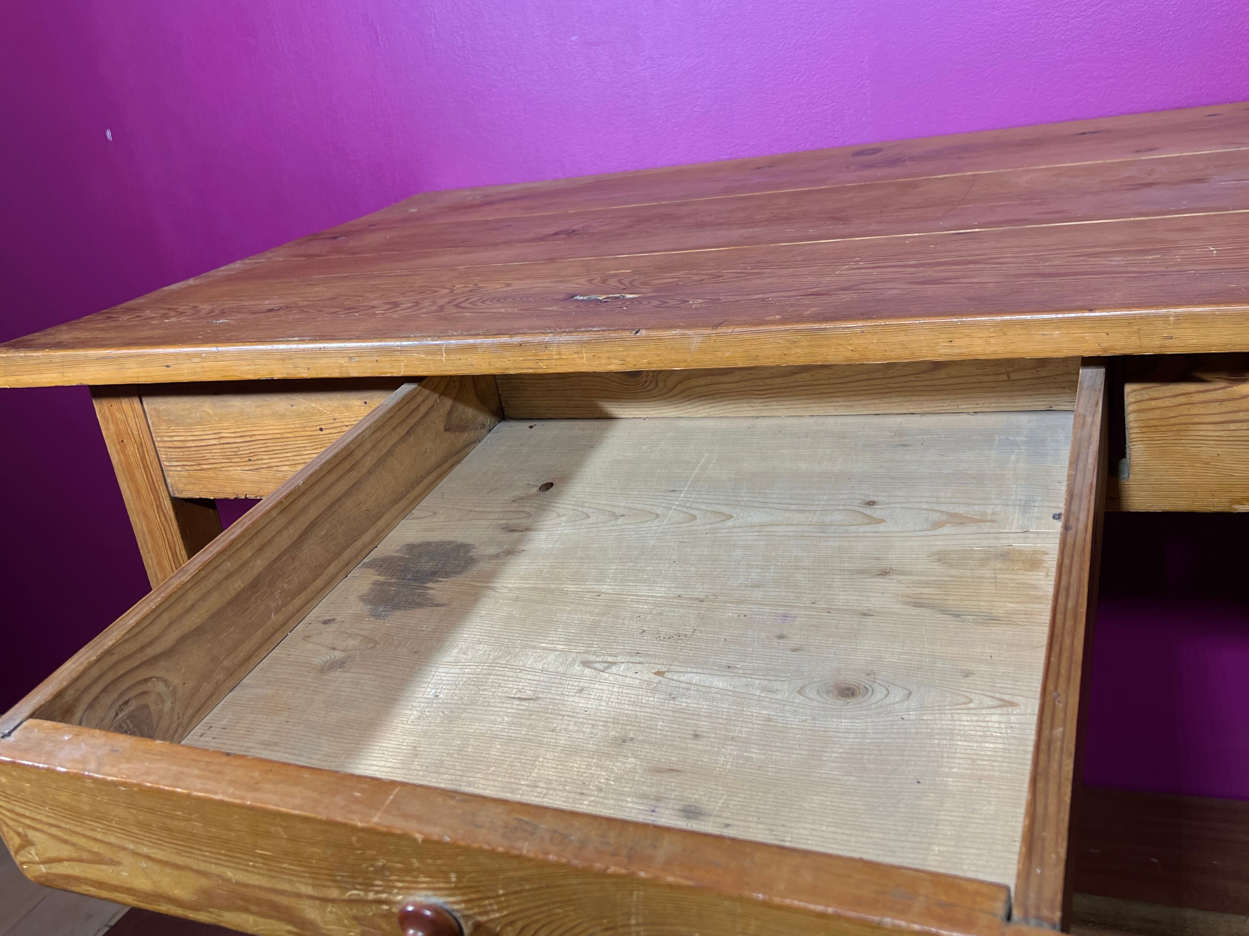 Small Farm Table / Country Office
